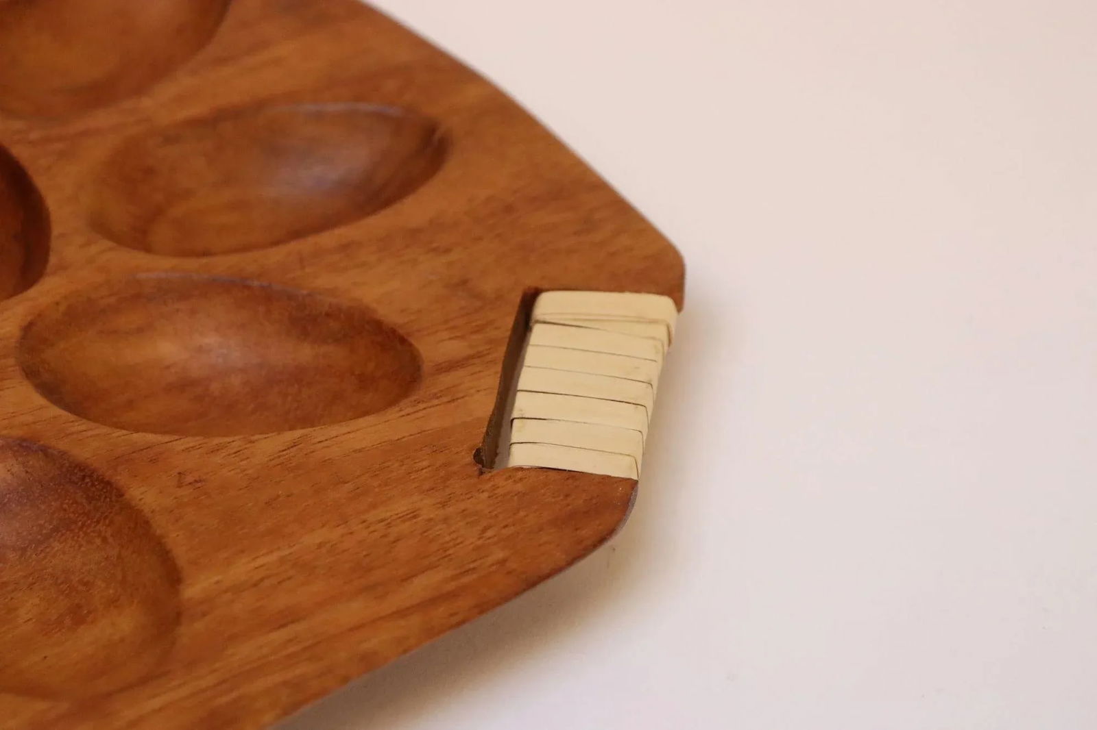 Vintage Taverneau and Rattan Deviled Egg Tray by Arthur Umanoff for Pantalcraft - 13