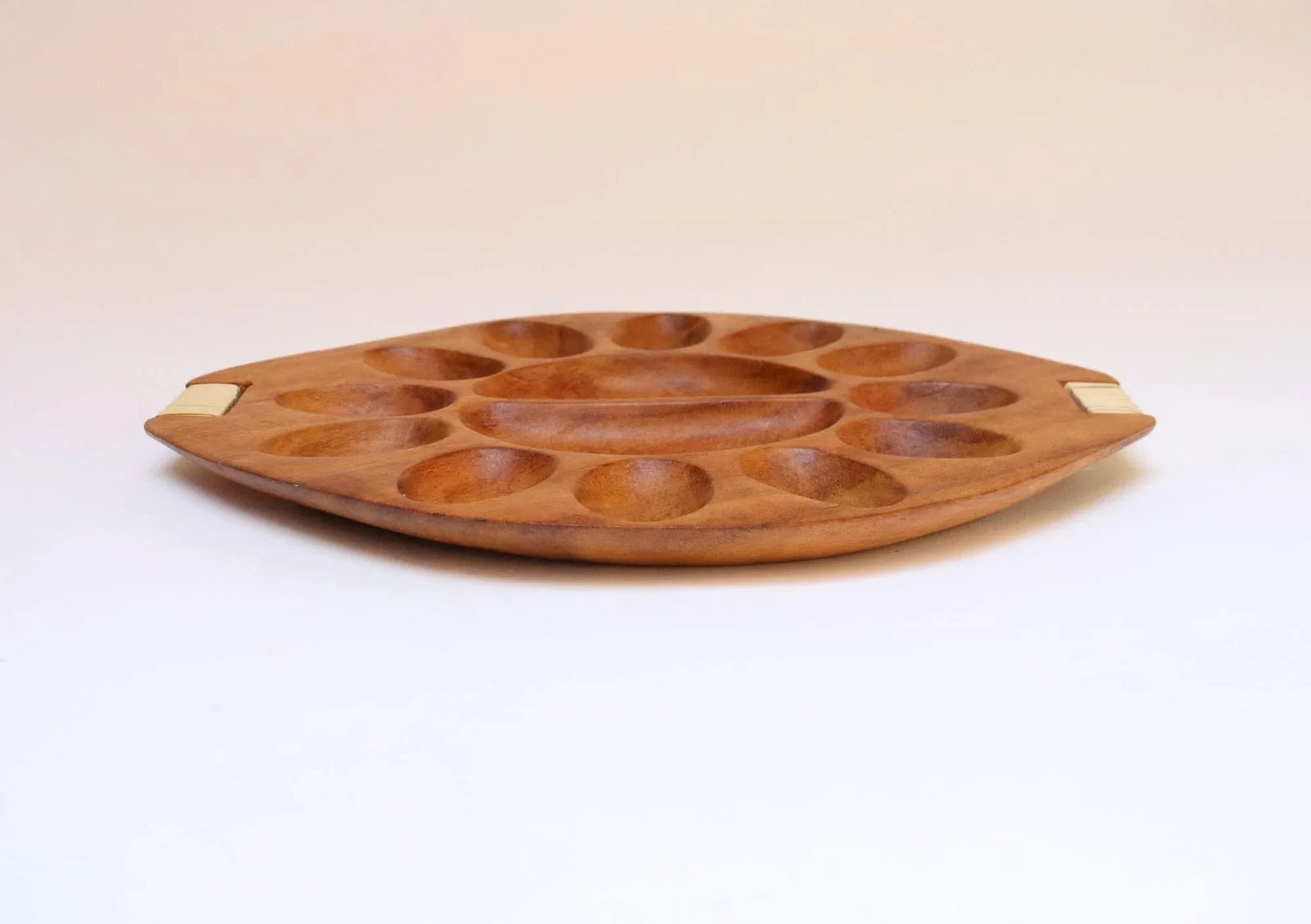 Vintage Taverneau and Rattan Deviled Egg Tray by Arthur Umanoff for Pantalcraft - 3
