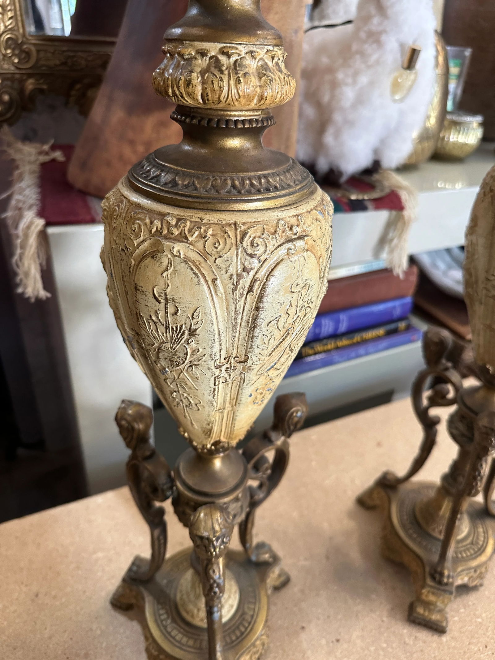 Pair of Mid-Century Modern Brass and Off-White Lamps With Bust Accents - 5