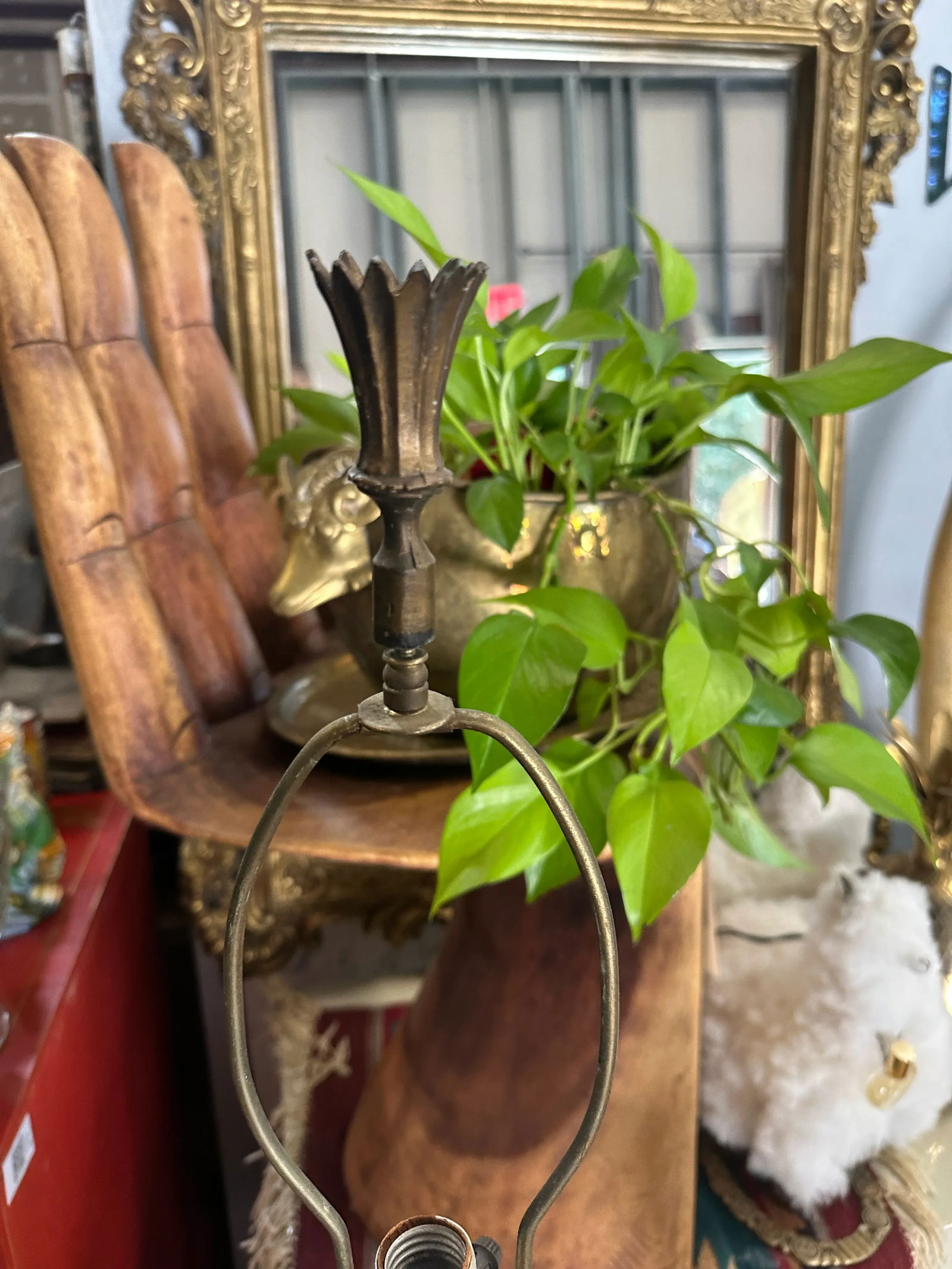 Pair of Mid-Century Modern Brass and Off-White Lamps With Bust Accents - 6