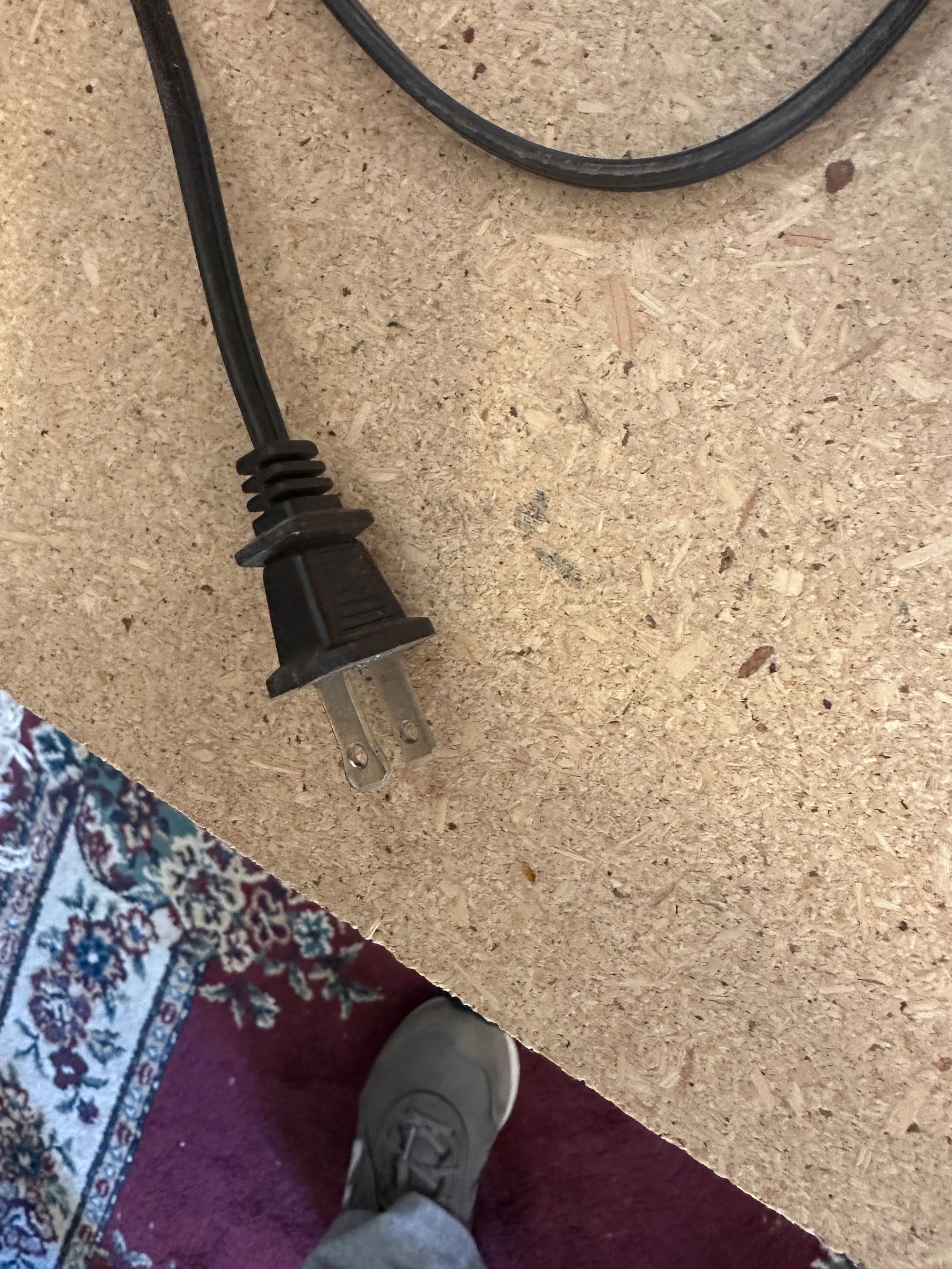 Small Vintage Wicker and Wooden Table Lamp - 5