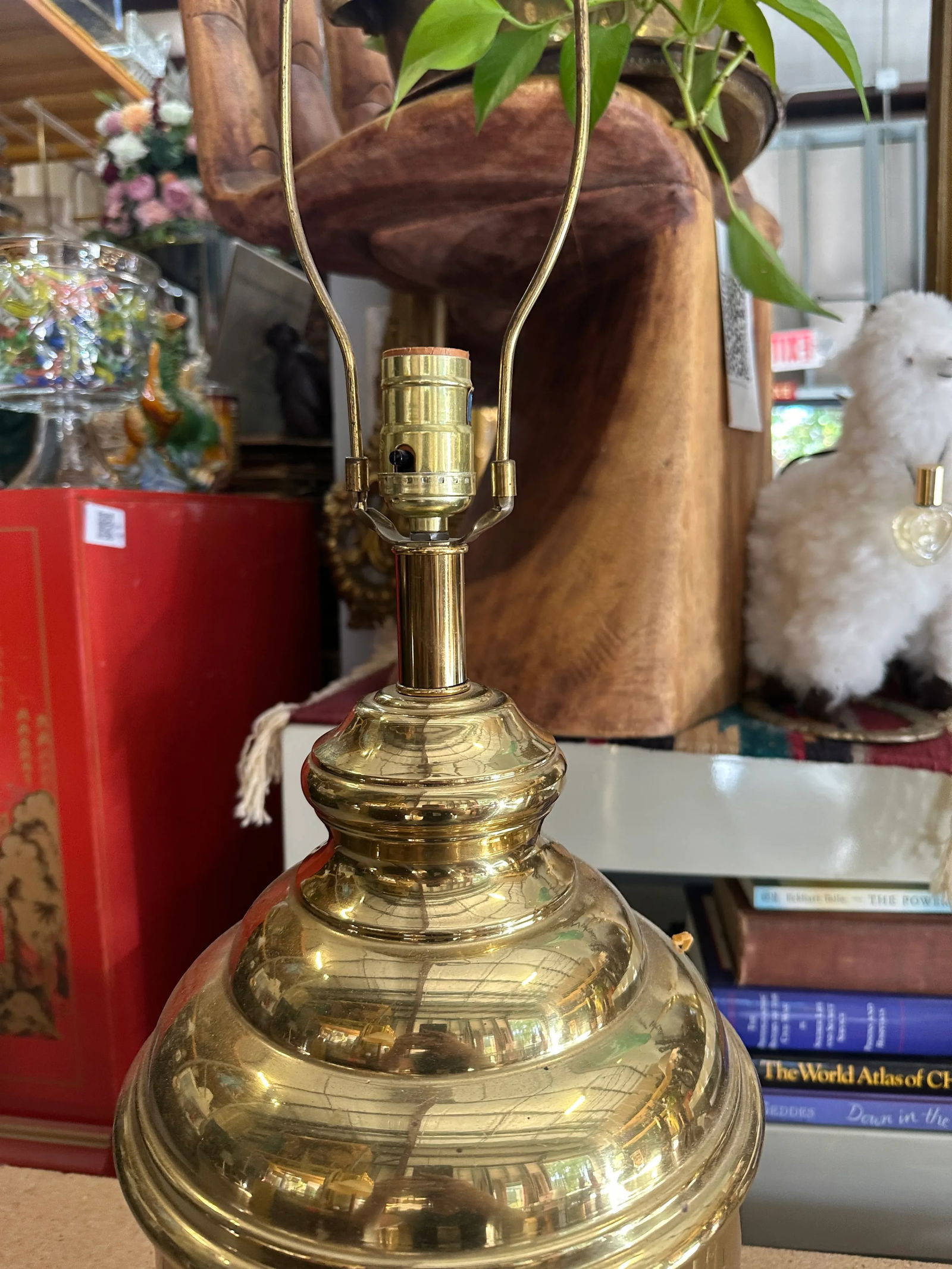 Vintage Round Brass Detailed Etched Lamp With Floral Details - 6