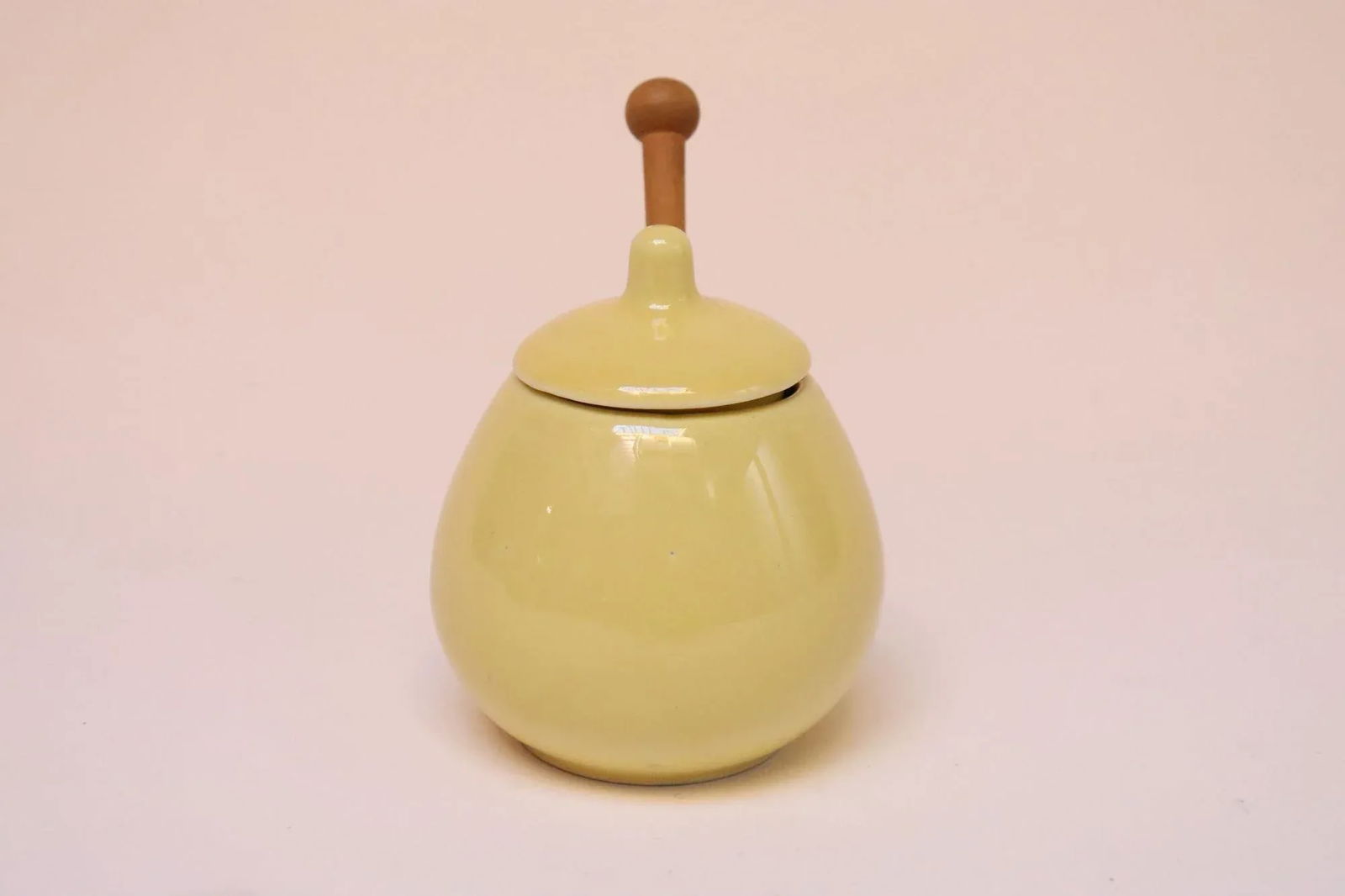 Finnish Modern Yellow Ceramic Mustard Jar / Honey Pot by Kaj Franck for Arabia - 5