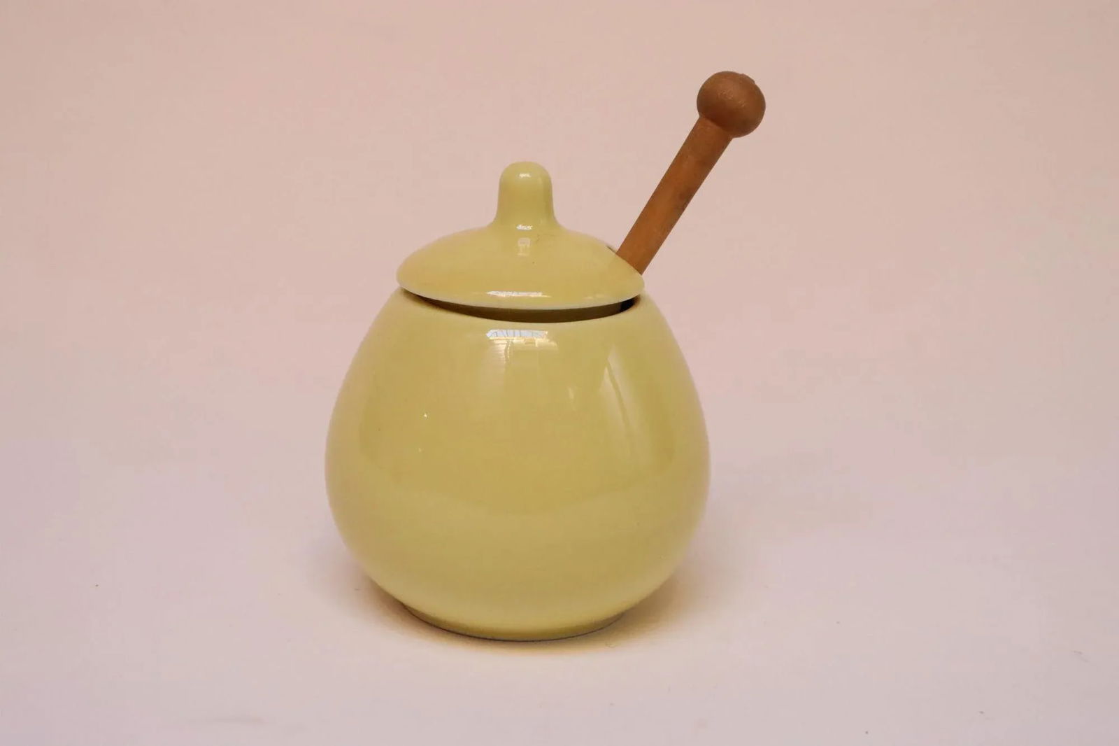 Finnish Modern Yellow Ceramic Mustard Jar / Honey Pot by Kaj Franck for Arabia - 6