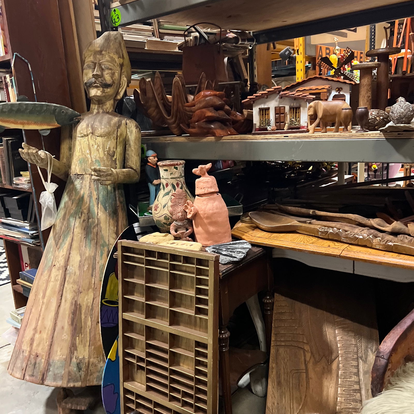 1970s Country Living Wooden Magazine Rack - 10