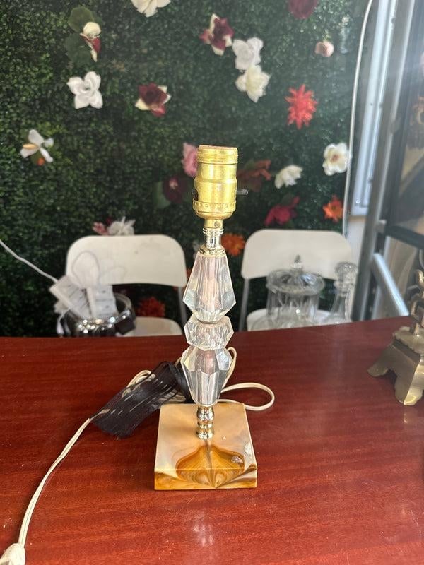 Small Vintage Lucite Diamond Table Lamp With Marble Base - 5