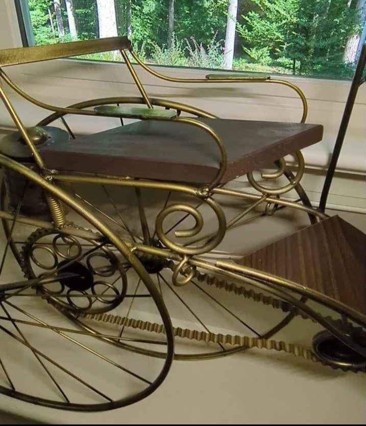 Rare 1986 Autographed Curtis Jere Wall Sculpture of Karl Benz (Mercedes Benz) First Motorwagen Built - 4