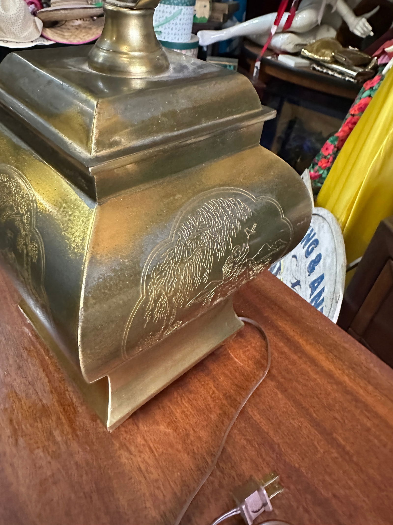 Vintage Asian Style Brass Table Lamp With Etched Cherry Blossom Tree Details - 5