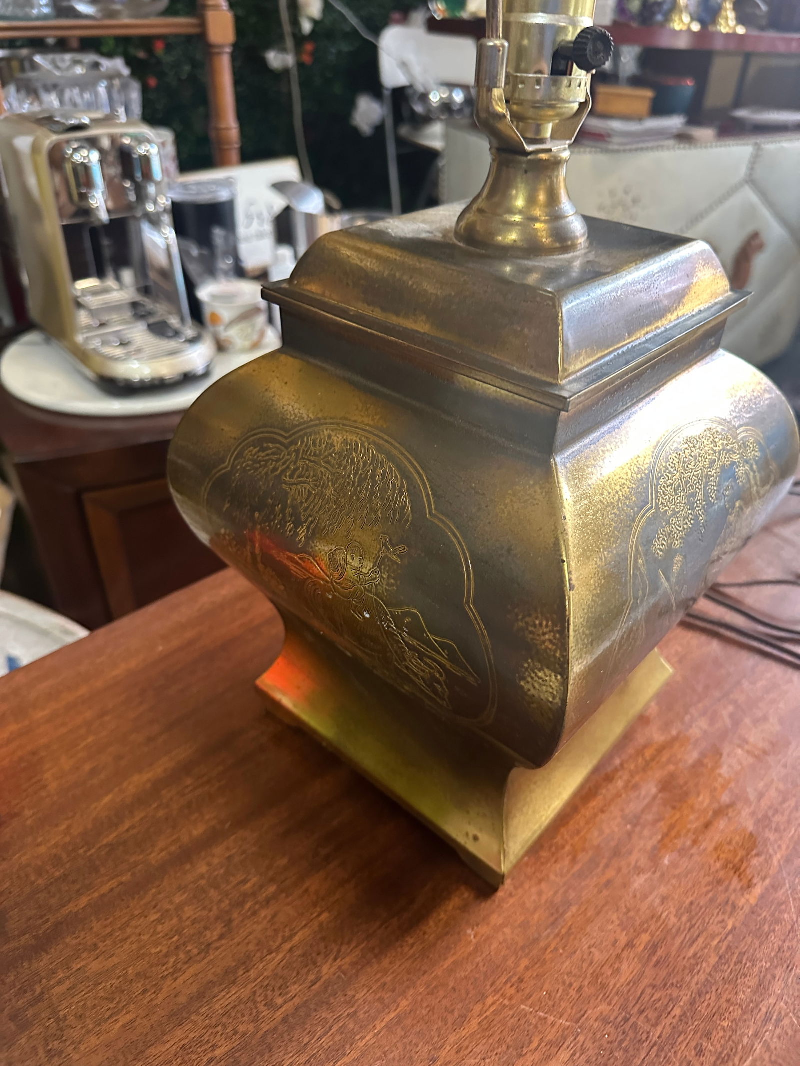 Vintage Asian Style Brass Table Lamp With Etched Cherry Blossom Tree Details - 6