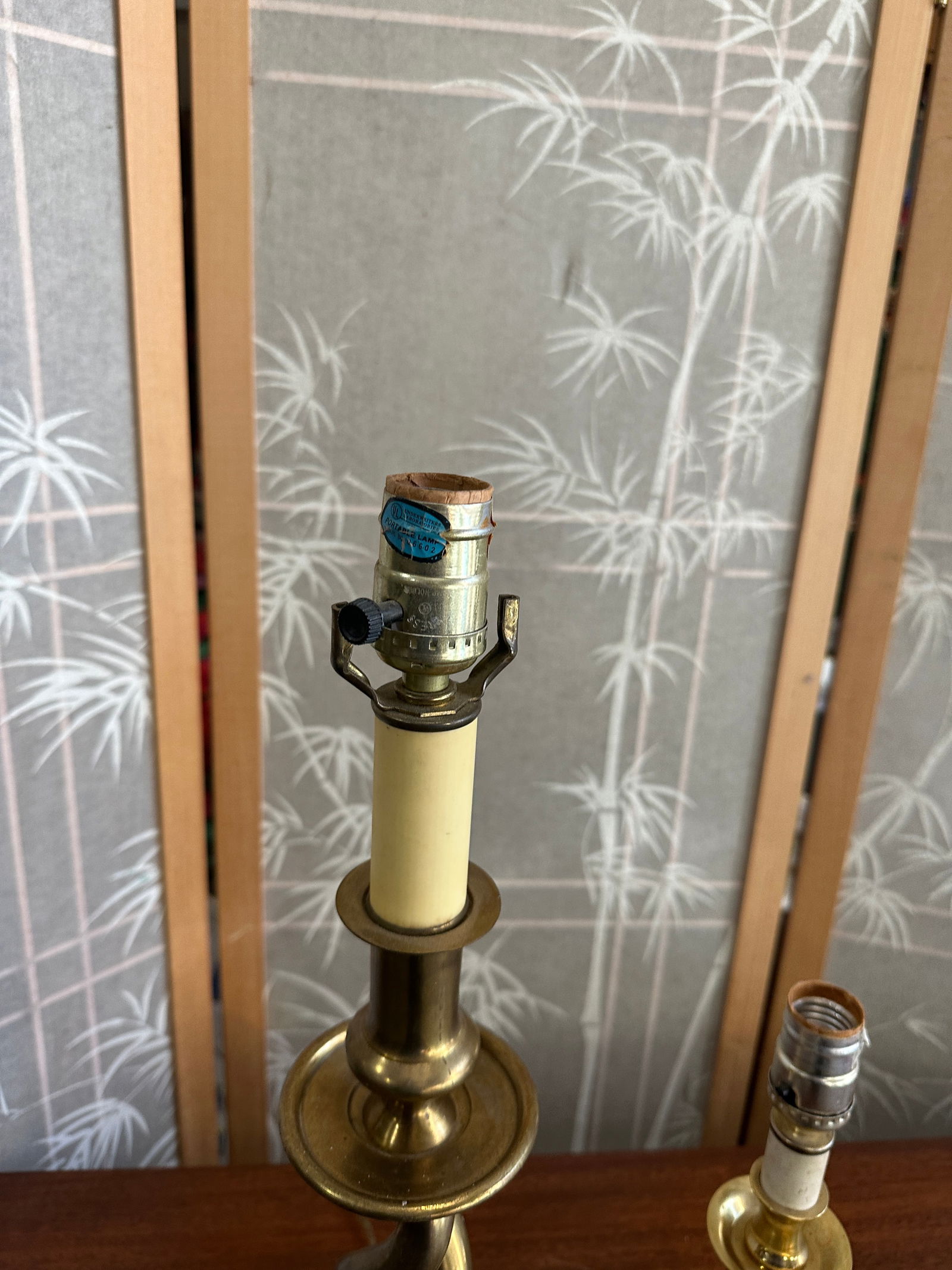 1970s Pair of Vintage Brass Spiral Table Lamps - 5