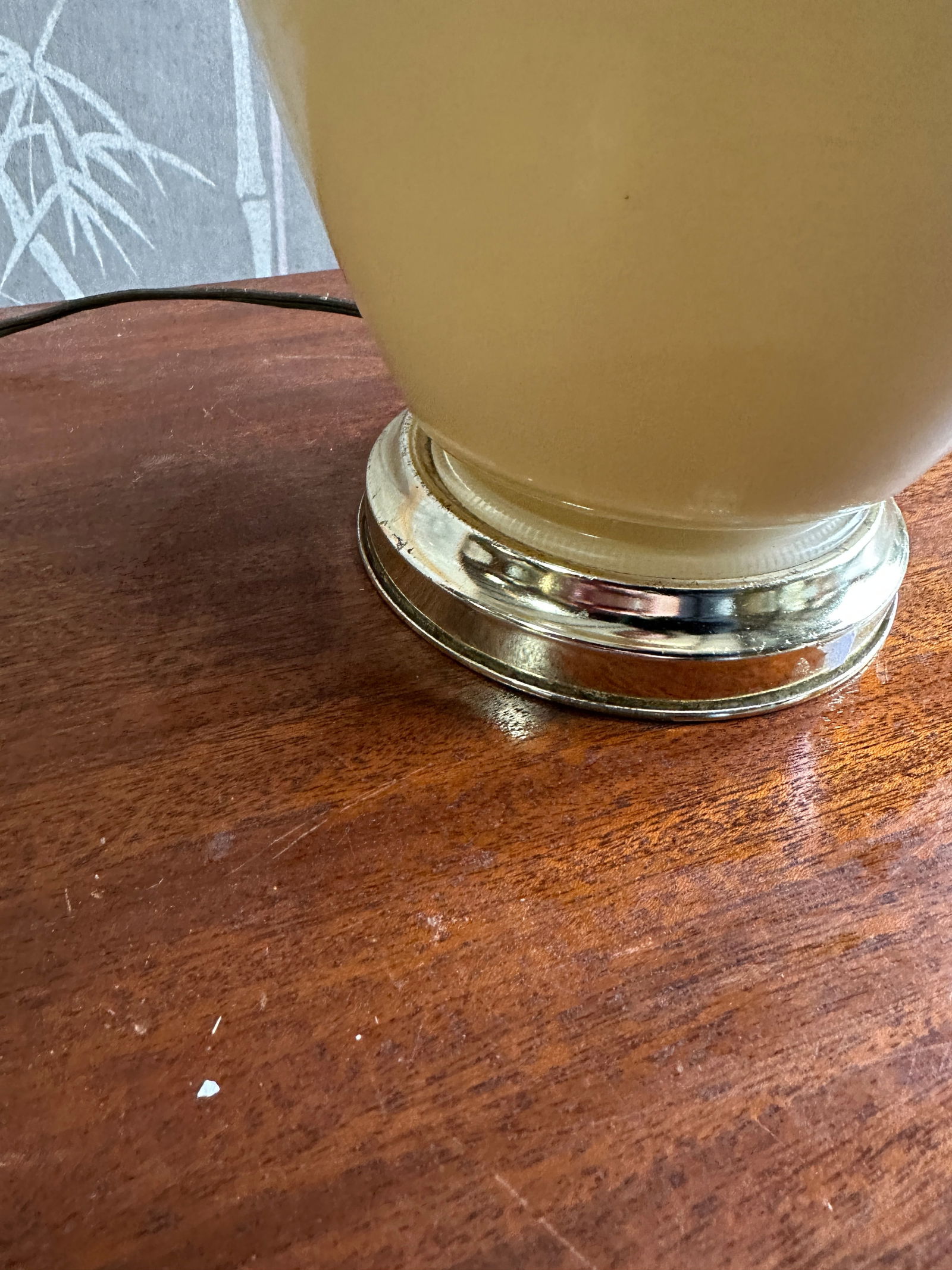 Vintage White Ceramic Table Lamp With Silver Base - 6