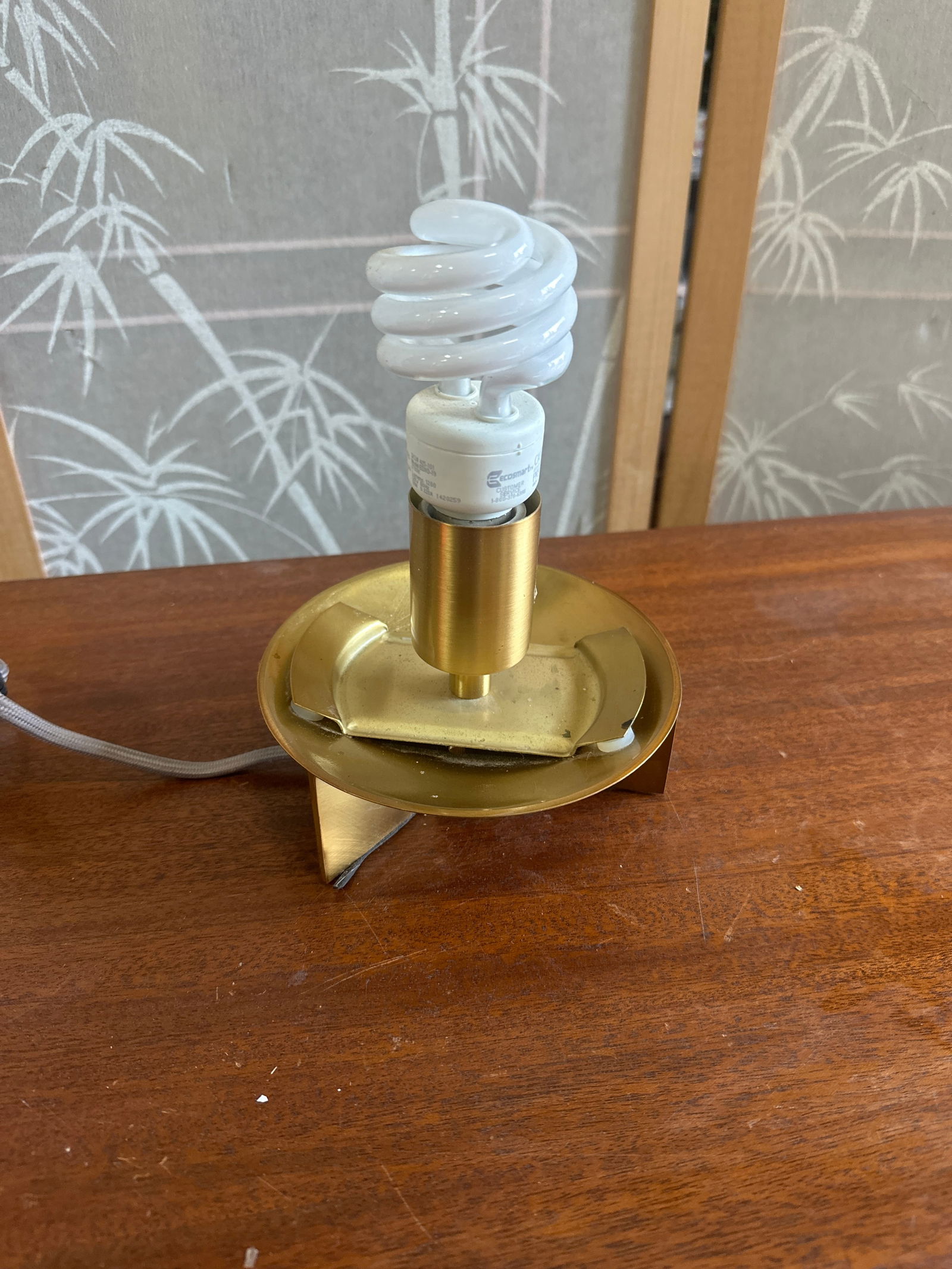 1970s Small Brass Task Lighting Desk Lamp - 7