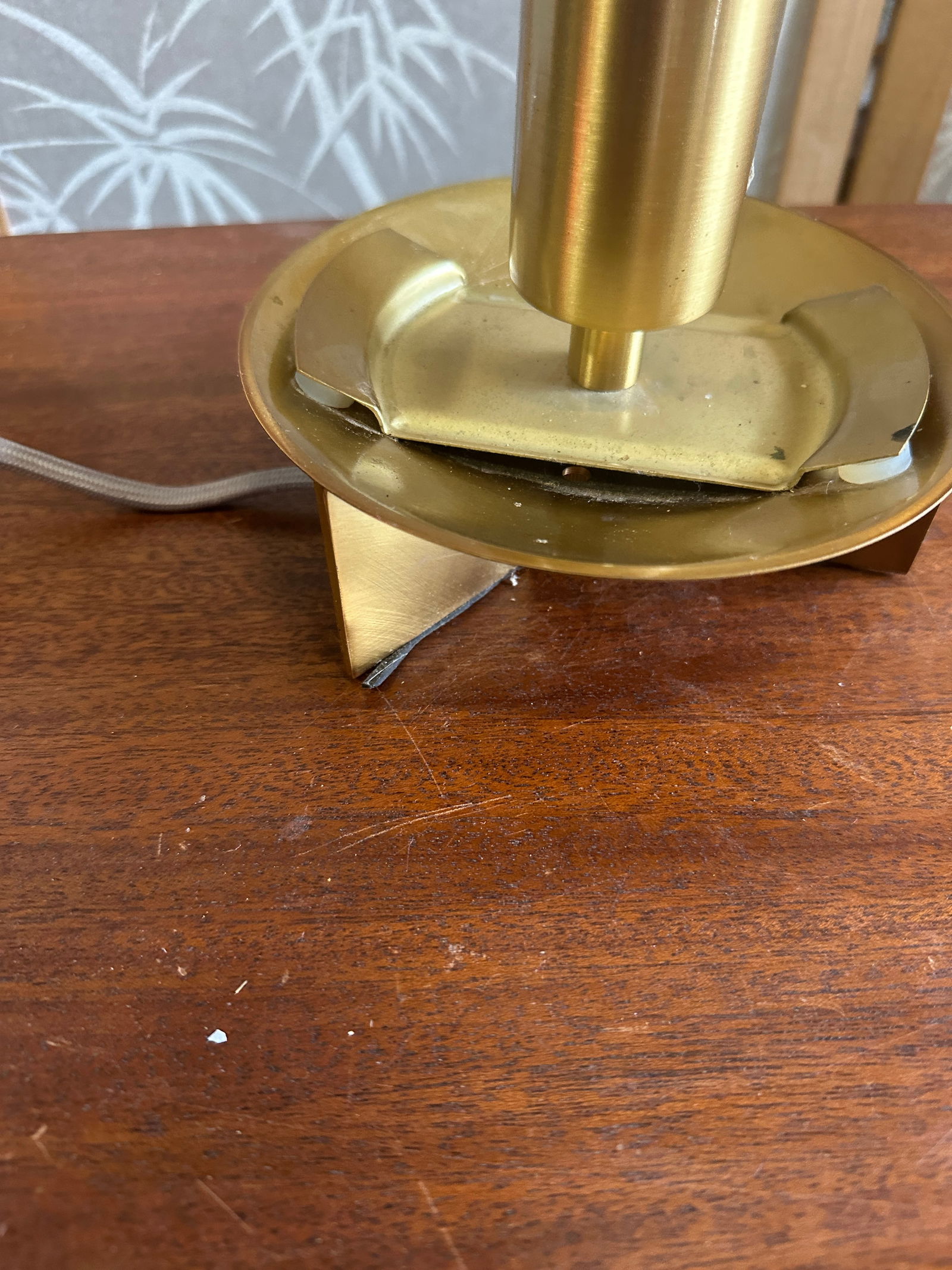 1970s Small Brass Task Lighting Desk Lamp - 8