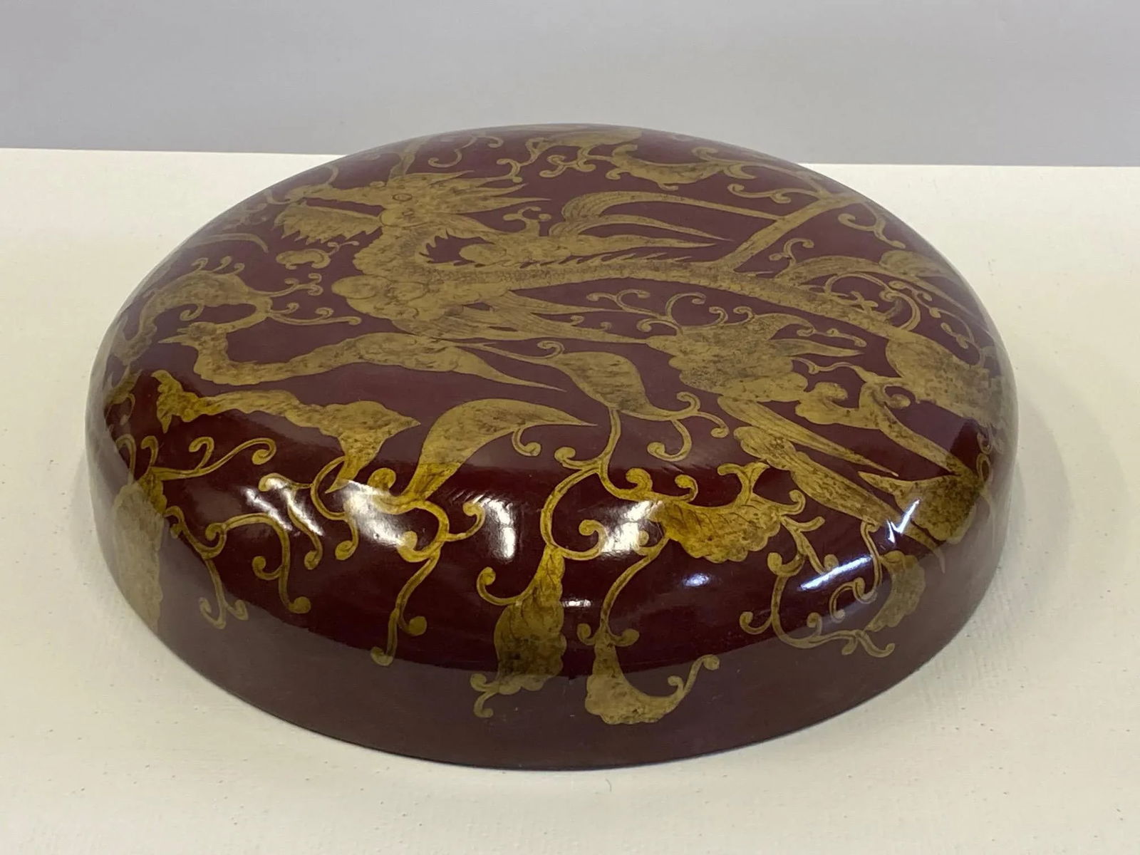 Maitland Smith Red Lacquer & Giltwood Box - 4