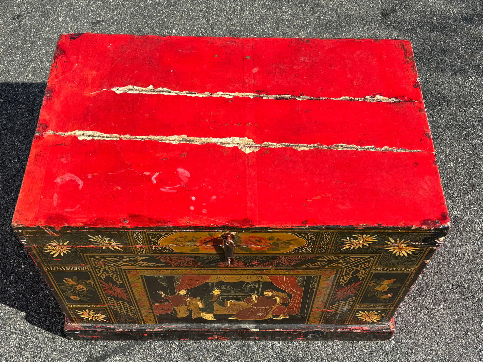 Late 19th C. Asian School Travel / Dowry Chest - Artisan Paint and Construction - 4
