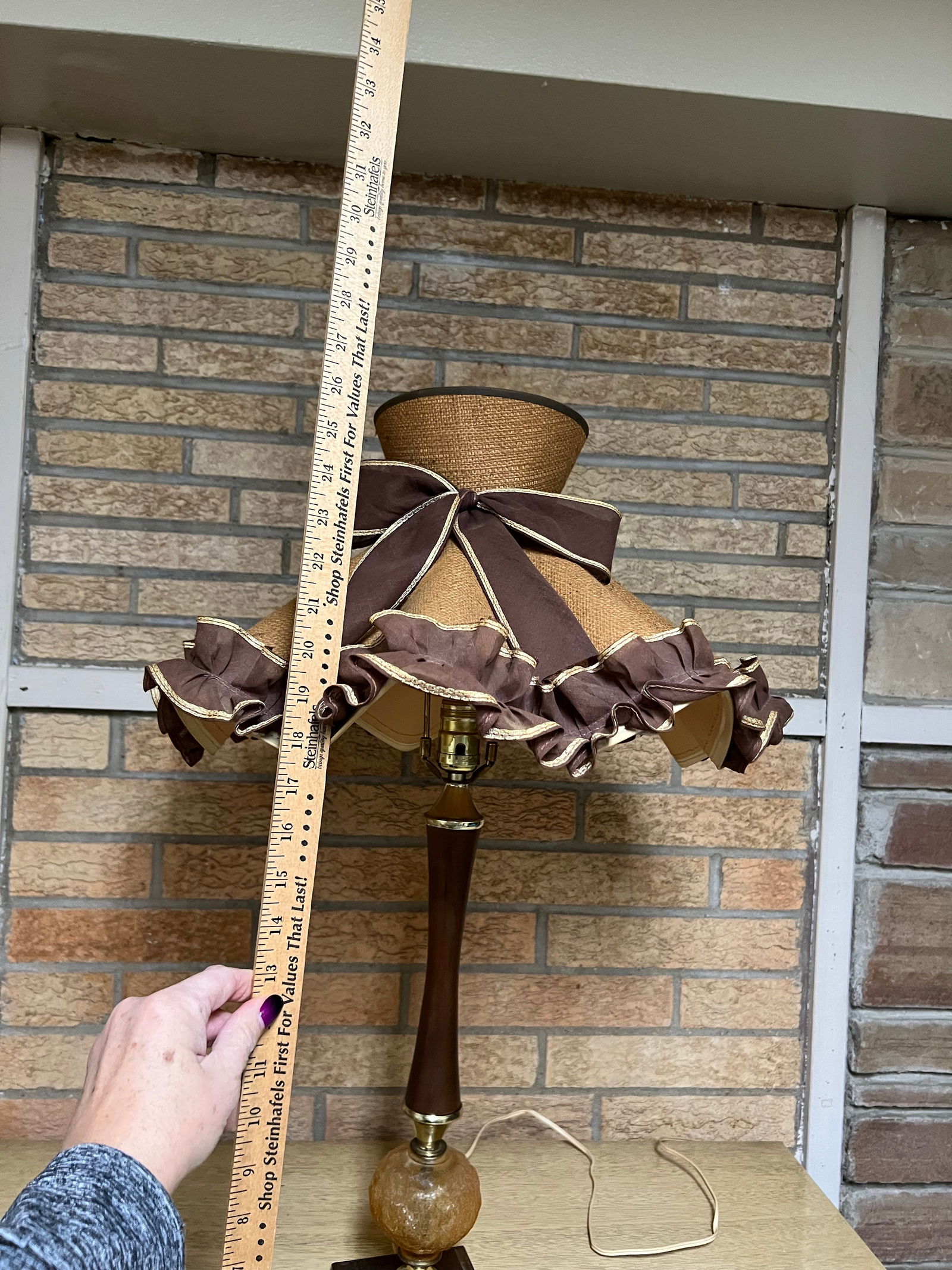 Vintage Fancy Wood and Glass Table Lamp - 9