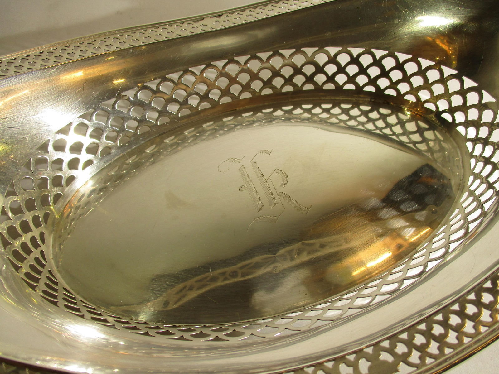 Art Deco Pierced Bread Basket With Handle Sterling 6 Troy Oz. - 7