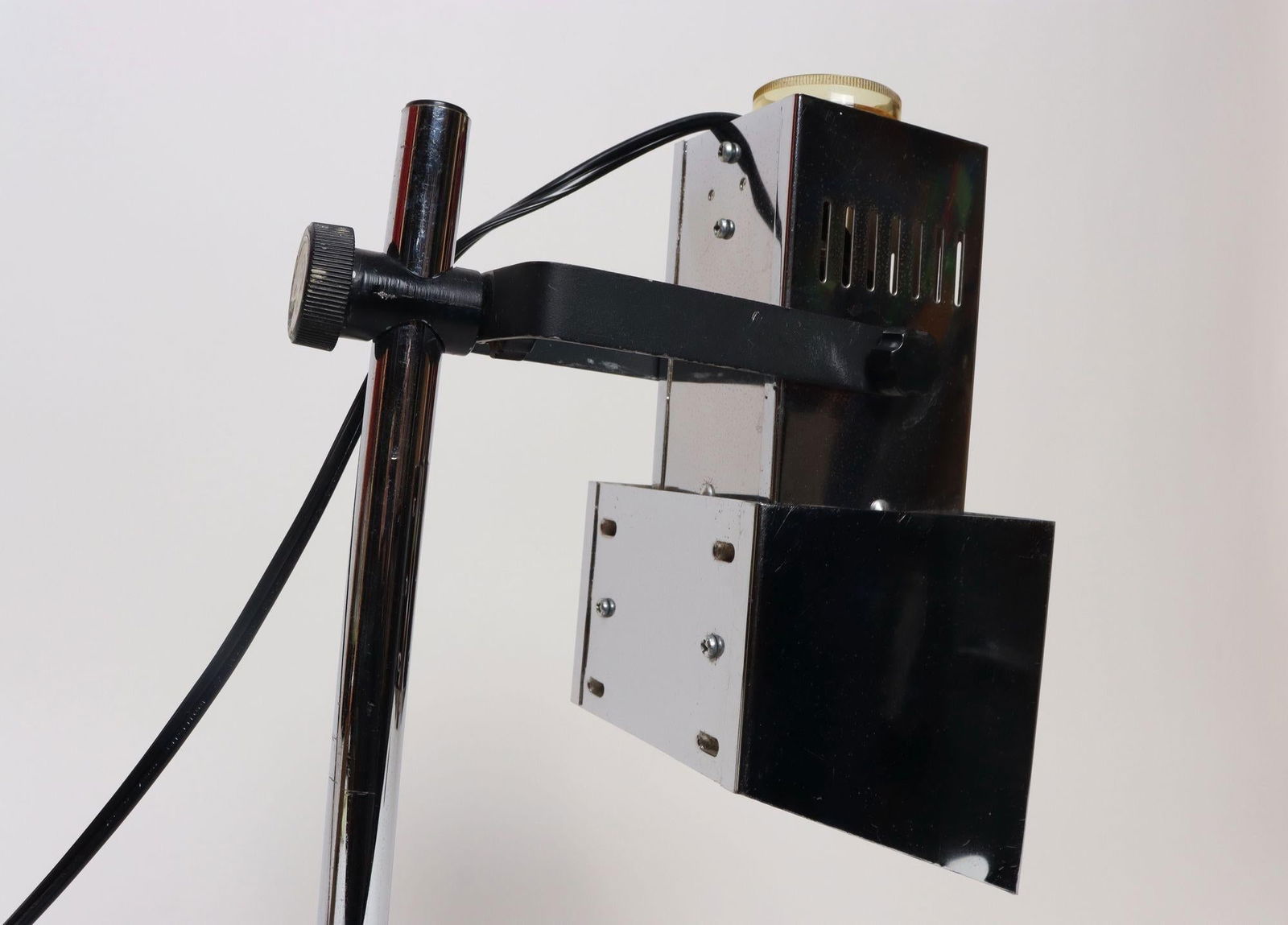 Vintage Koch & Lowy Chrome Adjustable Task / Table Lamp With Articulating Shade - 10