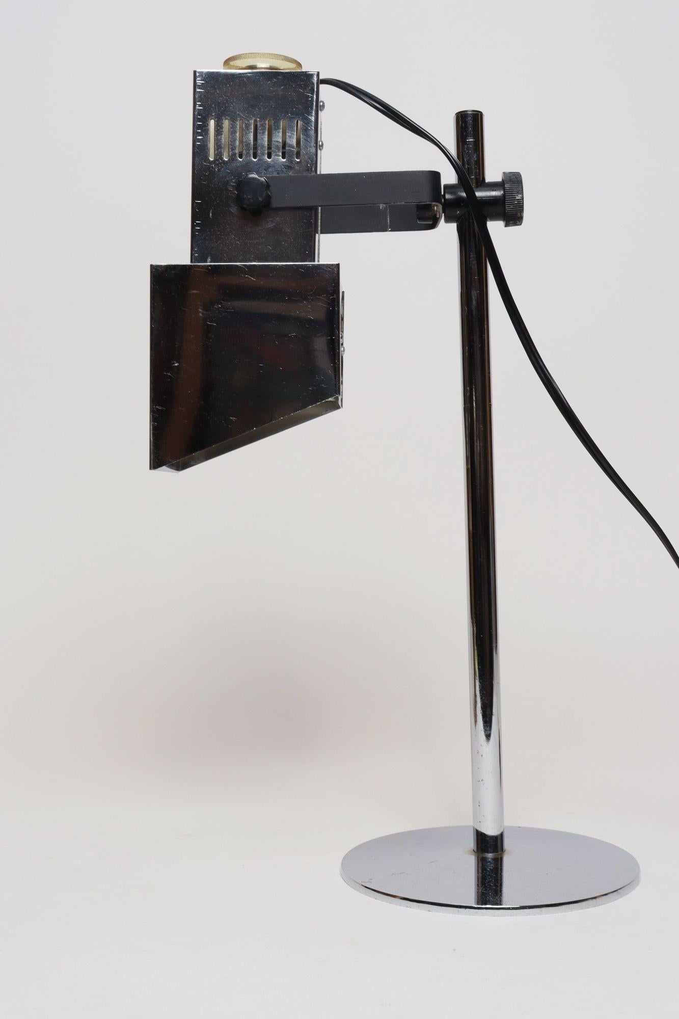 Vintage Koch & Lowy Chrome Adjustable Task / Table Lamp With Articulating Shade - 4