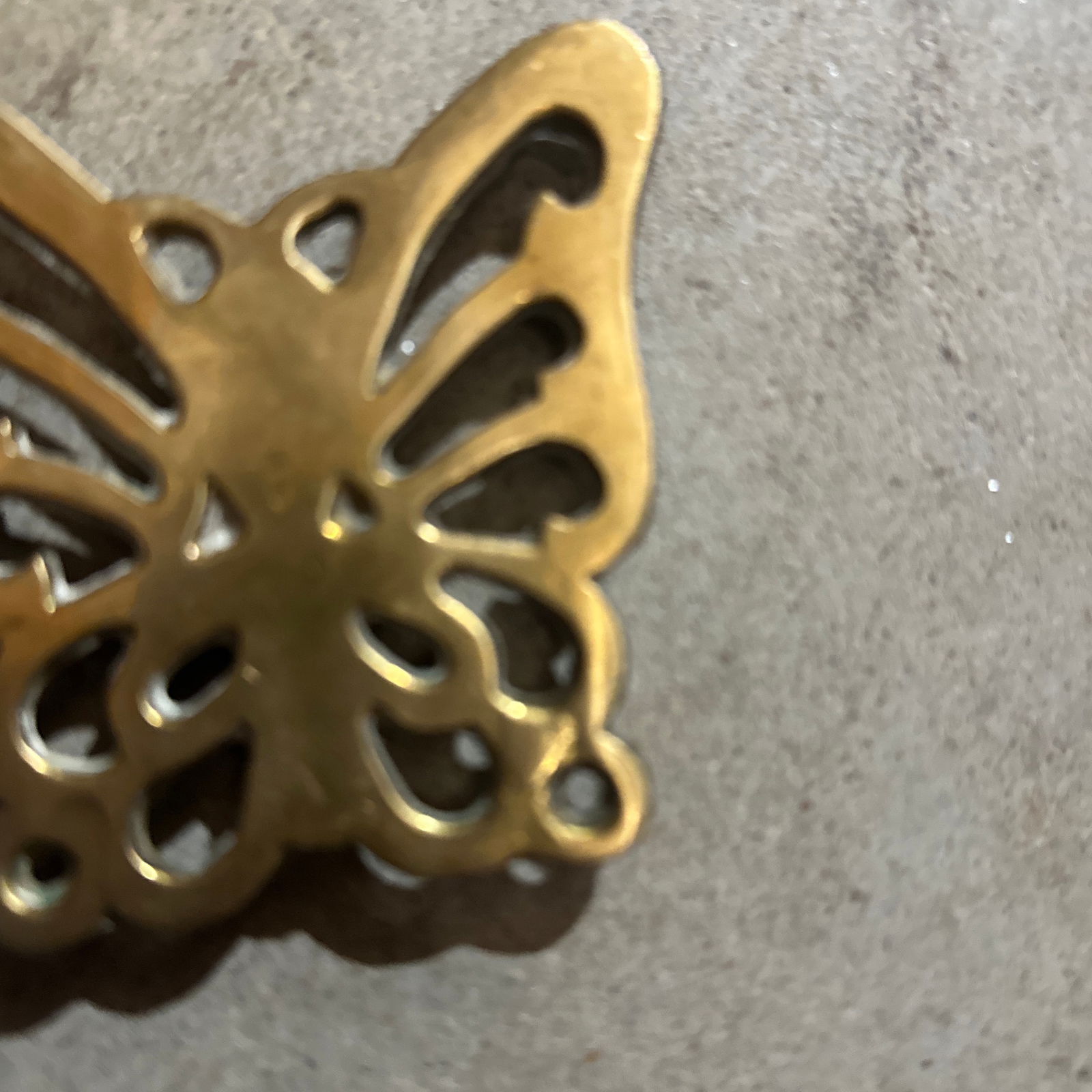 1970s Small Brass Simple Butterfly Trivet/Hot Plate - 3