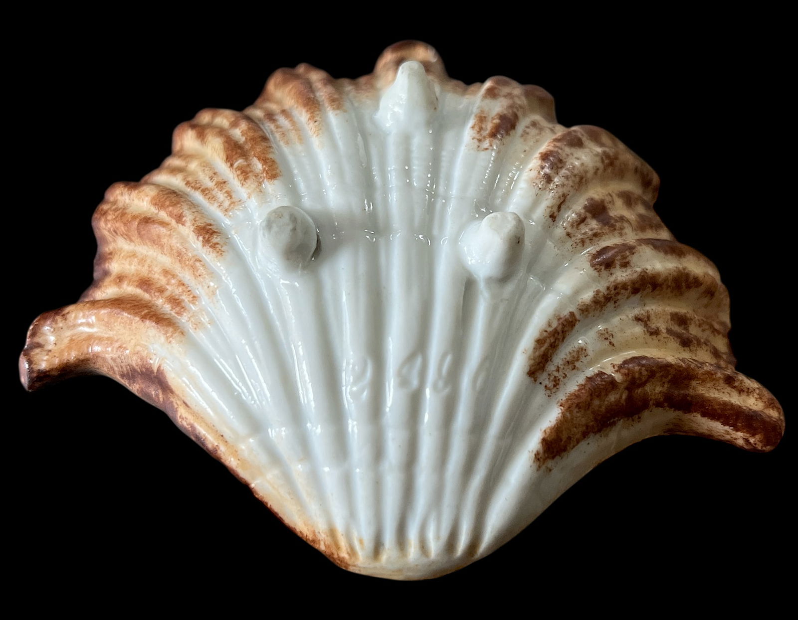 Late 19th Century Continental Majolica Scallop Shell Porcelain Bowl - 7