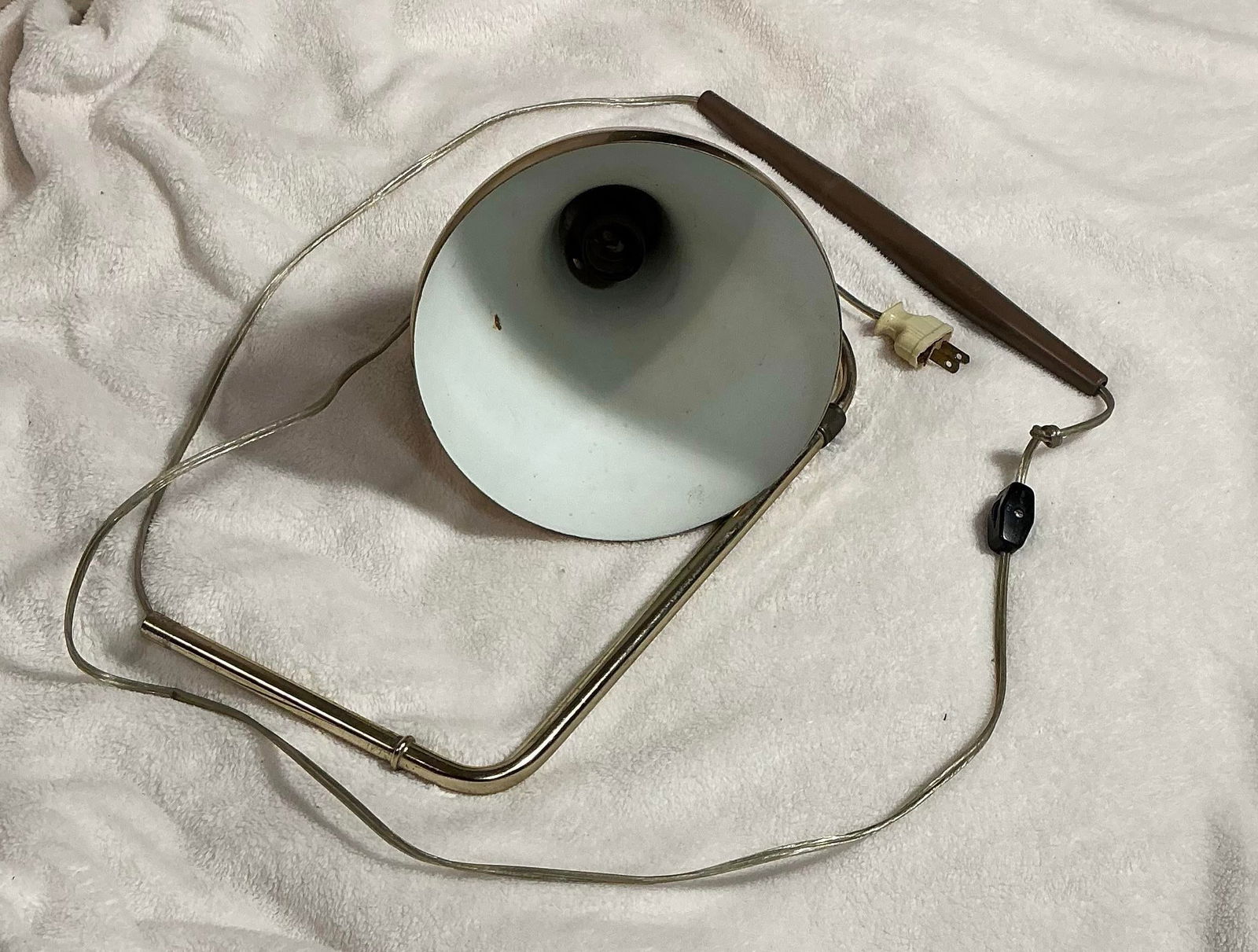 Telescopic Arm Wall Lamp With Brass Metal Shade Attributed to Gunnel Nyman, MCM 1950s - 10