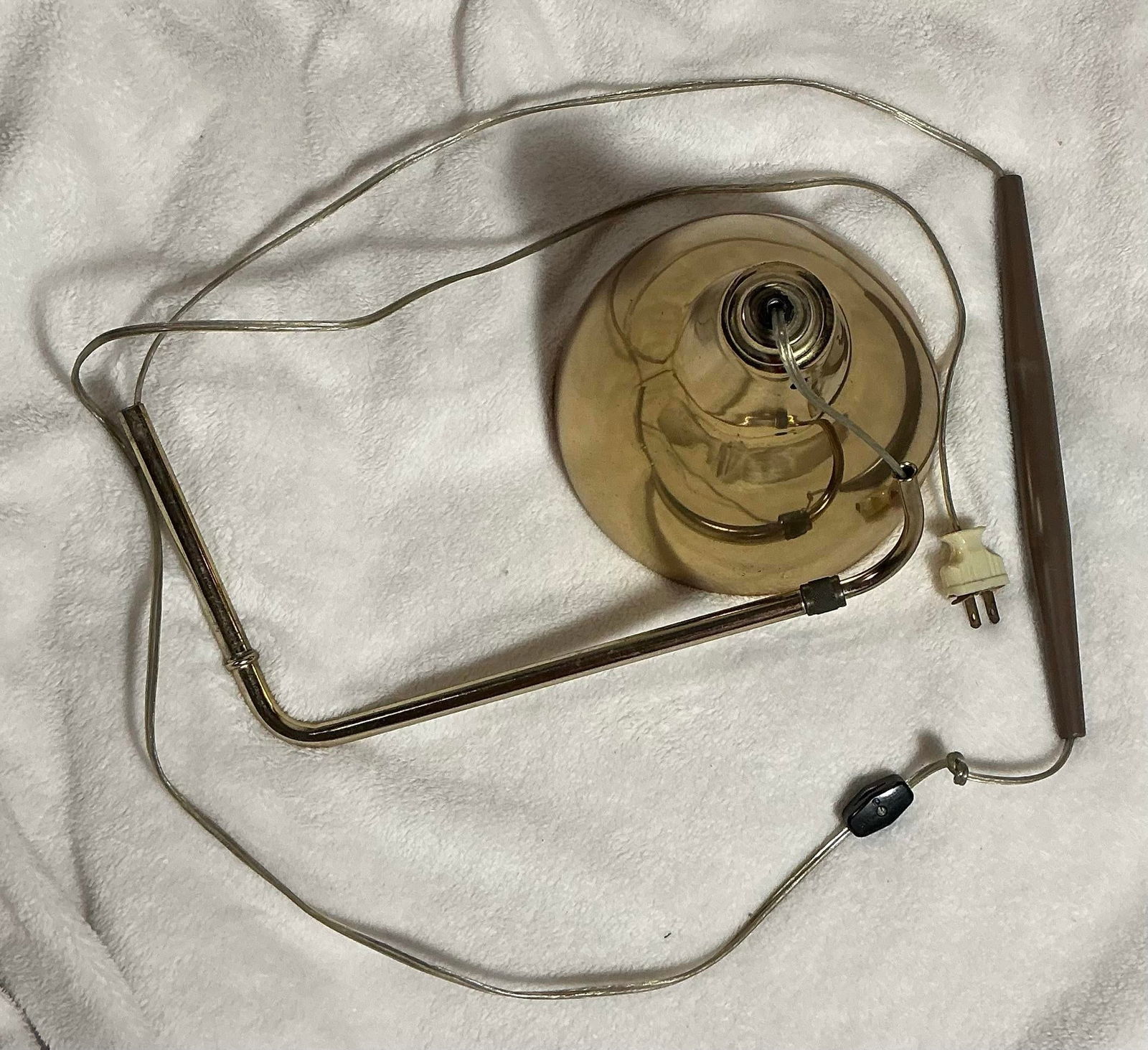 Telescopic Arm Wall Lamp With Brass Metal Shade Attributed to Gunnel Nyman, MCM 1950s - 12