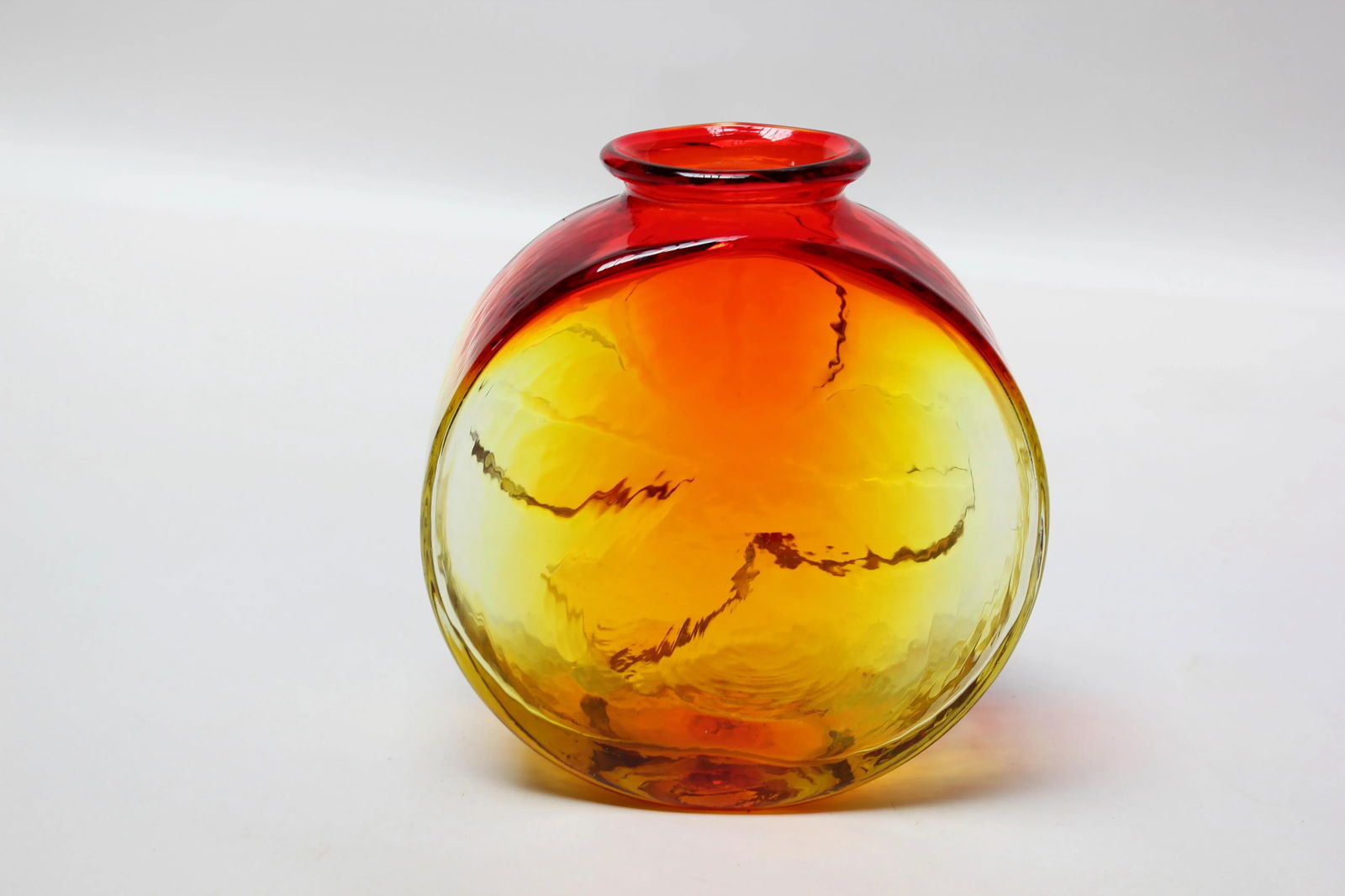 Amberina / Tangerine Blown Glass "Clover" Vase by Joel Myers for Blenko - 6