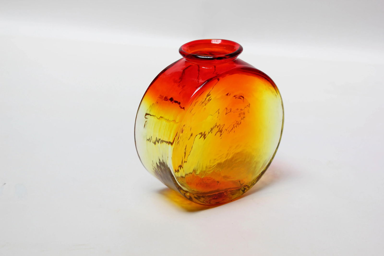 Amberina / Tangerine Blown Glass "Clover" Vase by Joel Myers for Blenko - 7