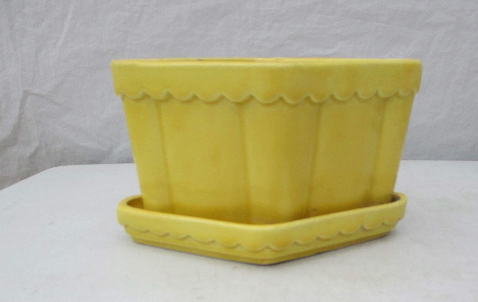 Vintage 1930s Yellow Art Deco Ceramic Planter - 2