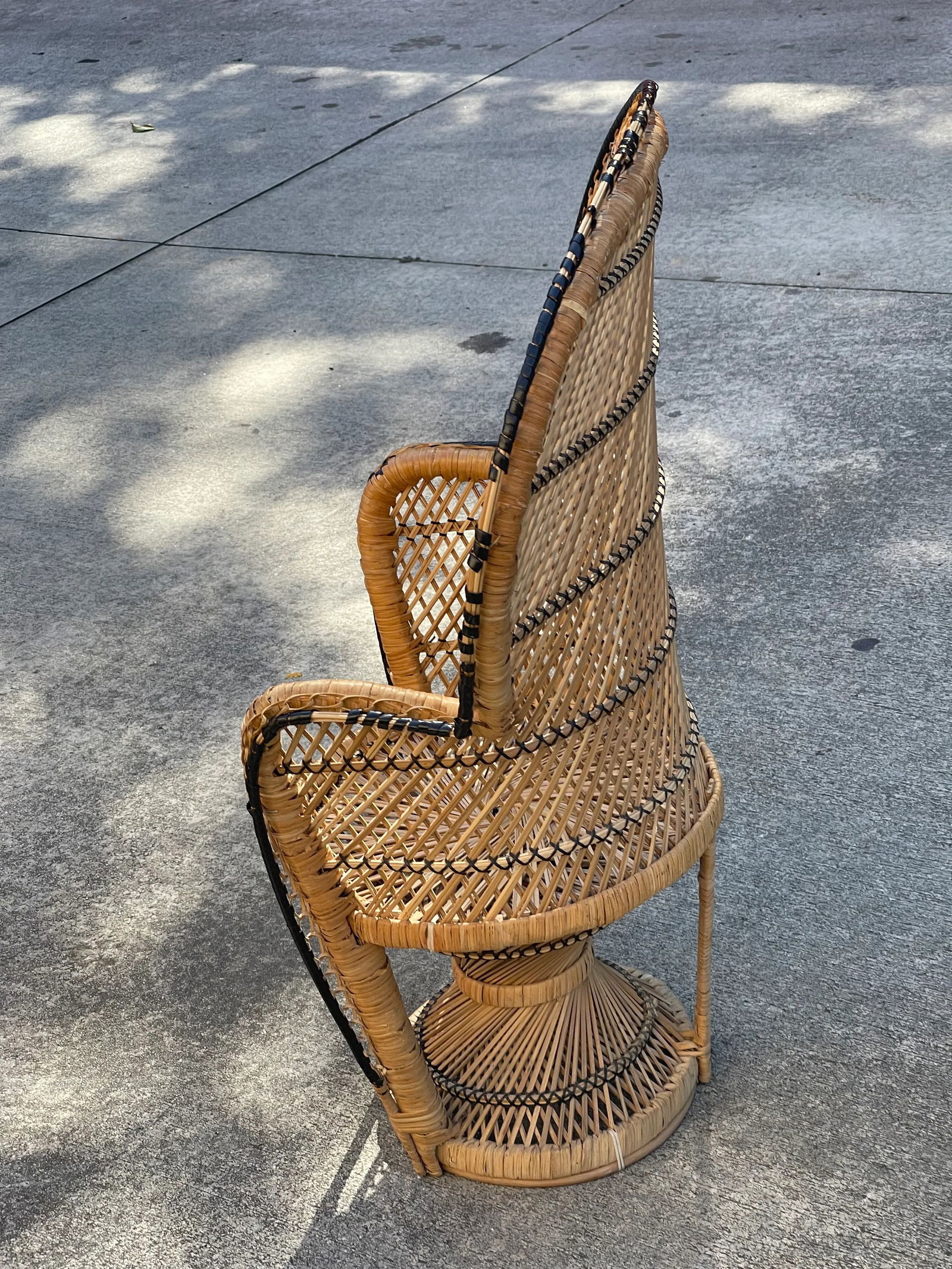 1970s Vintage Cobra Peacock Children's Chair - 5