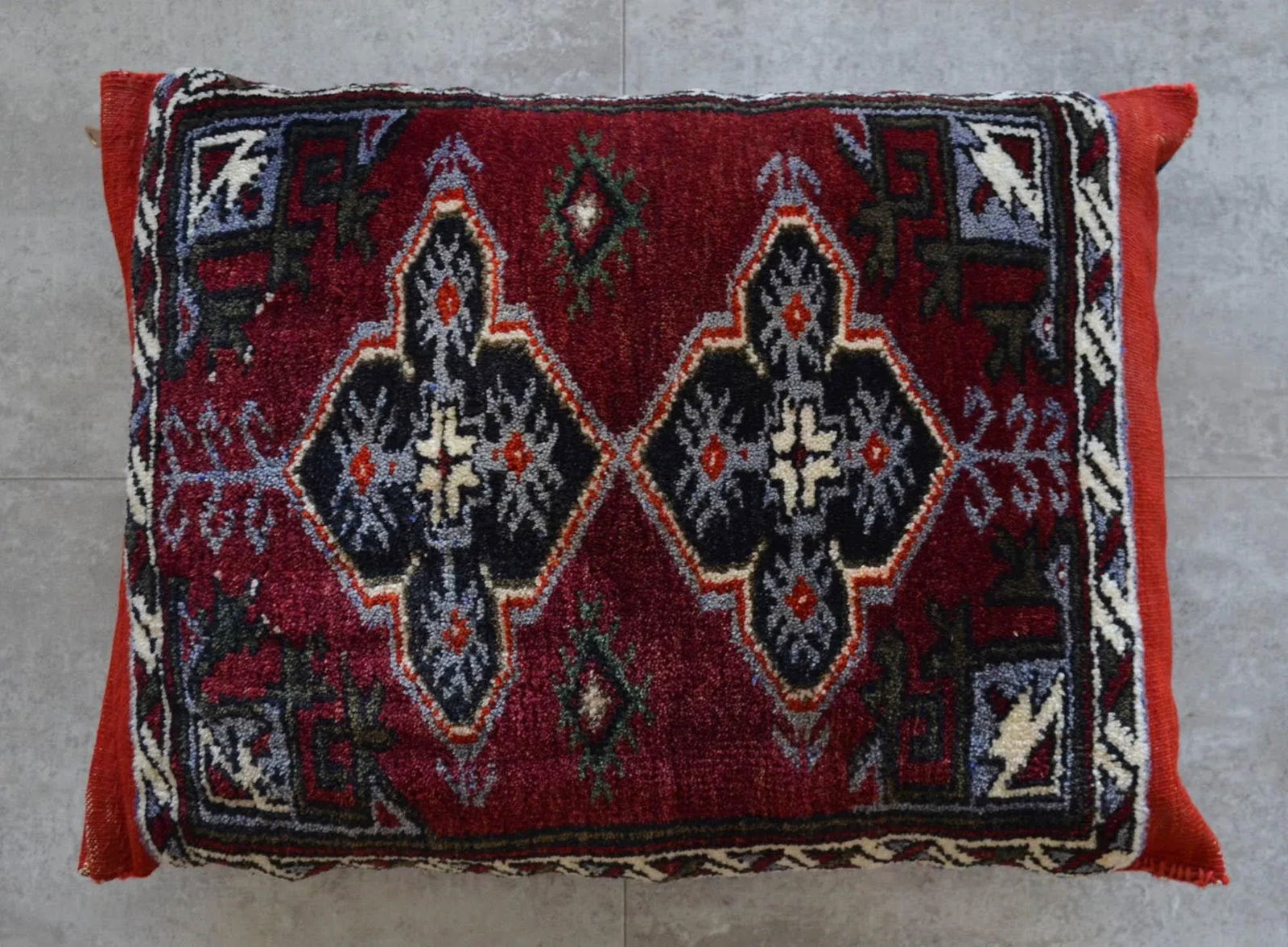 1960s Hand-Knotted Turkish Rug Pillow Cover - 6