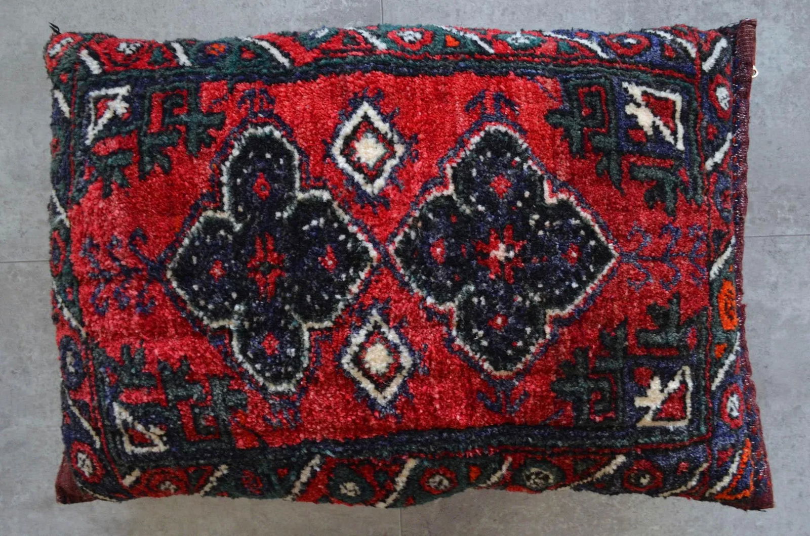 1960s Hand-Knotted Turkish Rug Pillow Cover - 6