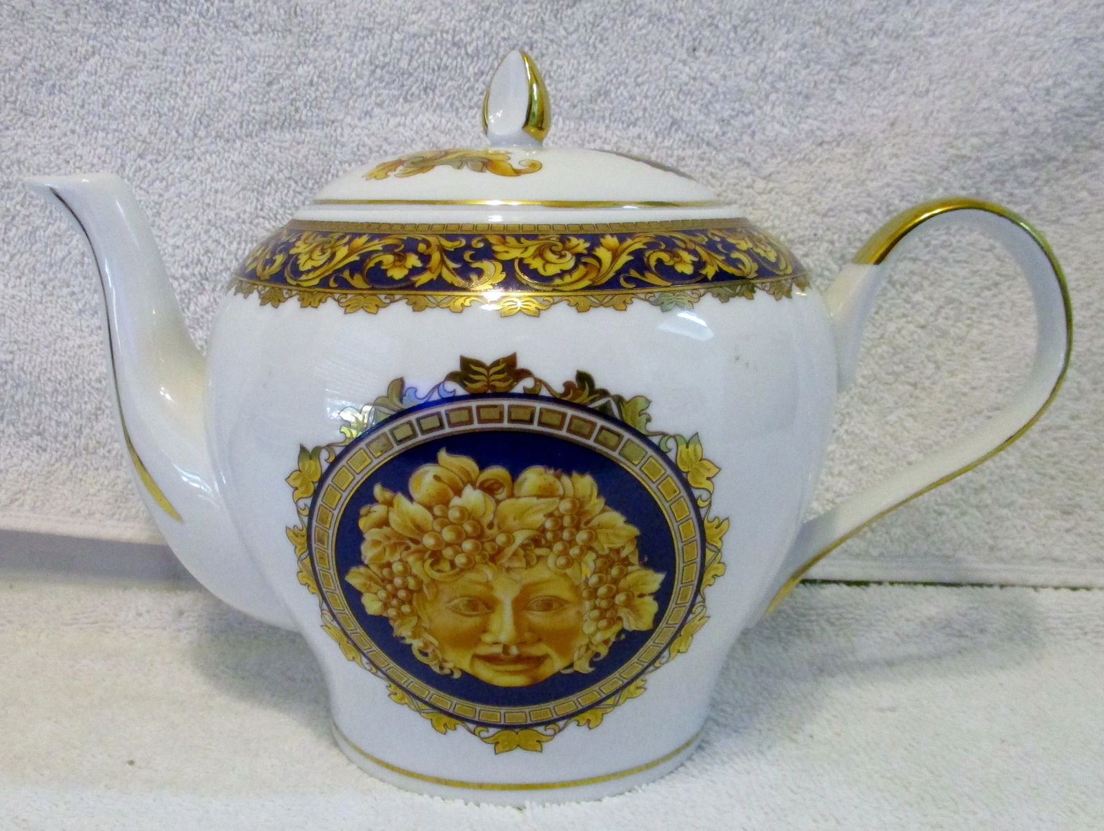 1980s T. Limoges France Depos Porcelain Bacchus Tea Pot - 10