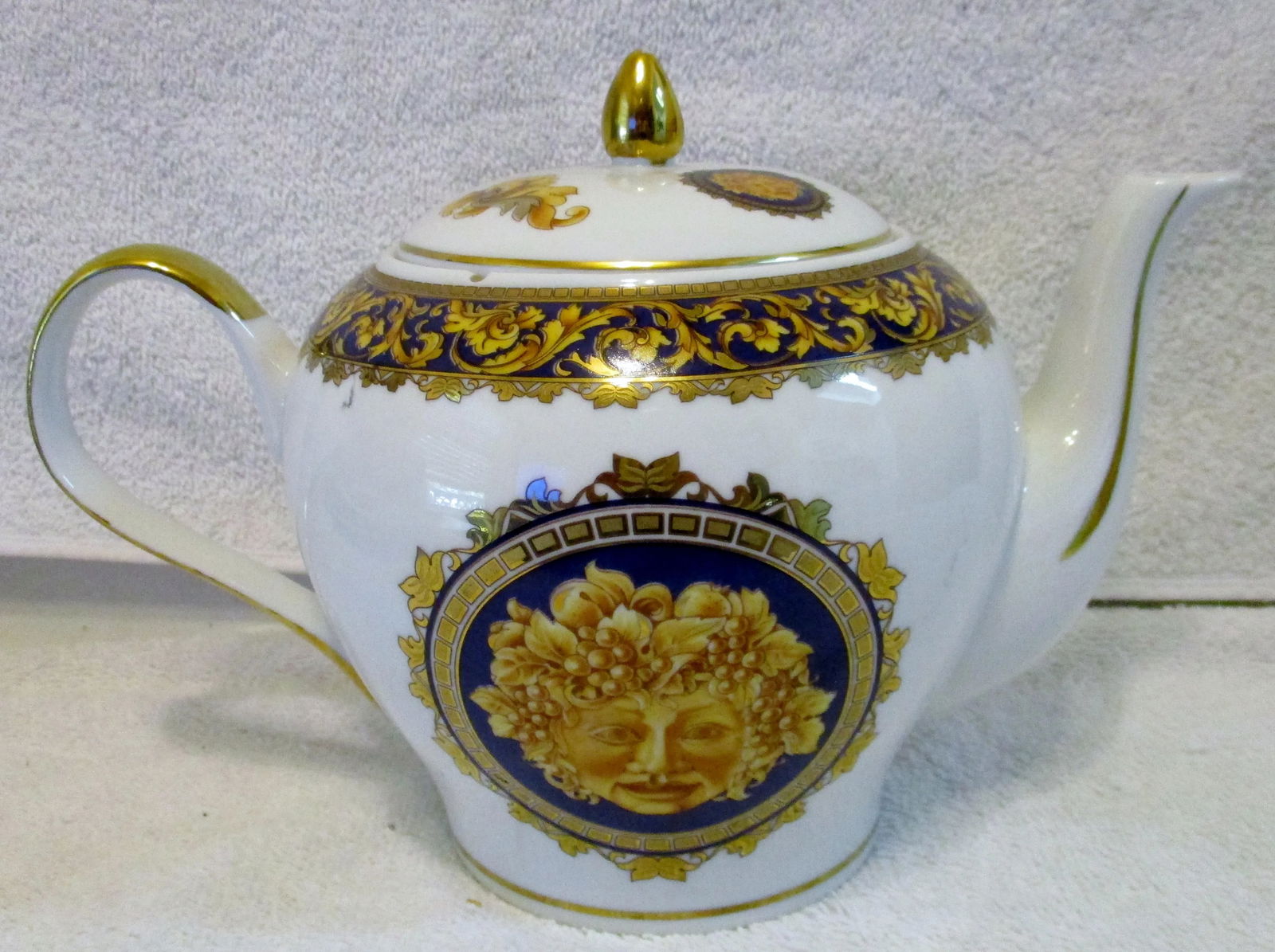 1980s T. Limoges France Depos Porcelain Bacchus Tea Pot - 4