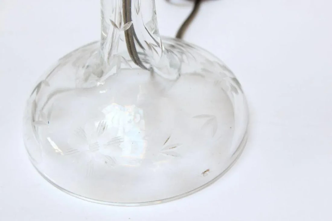 Pair of Vintage Art Deco Etched Crystal Table Lamps - 11