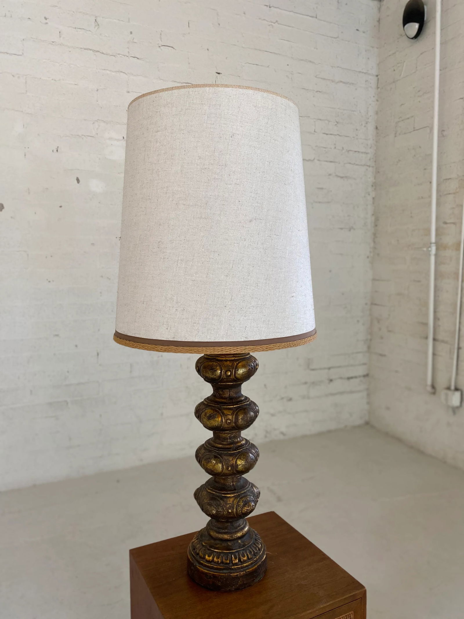 Vintage Oversized Brass Moroccan Style Table Lamp - 3