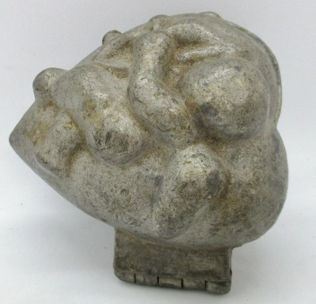 Antique Eppelsheimer Hinged Heart Shaped Cupid Ice Cream Mold - 2