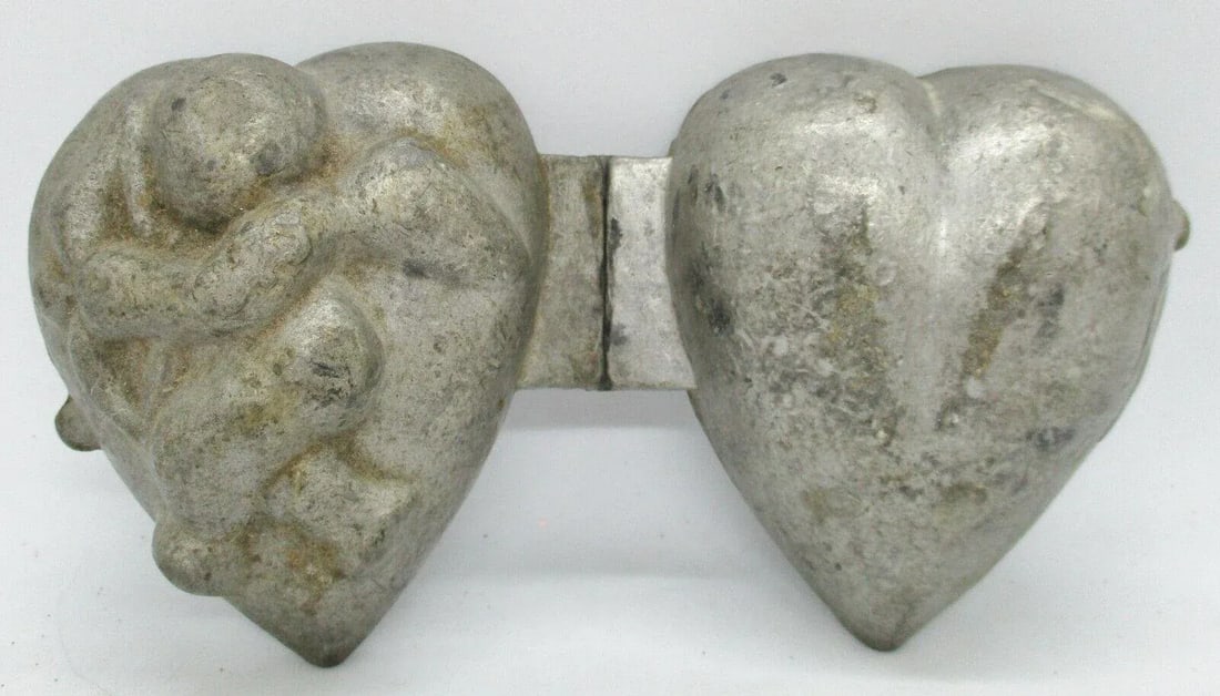 Antique Eppelsheimer Hinged Heart Shaped Cupid Ice Cream Mold - 4