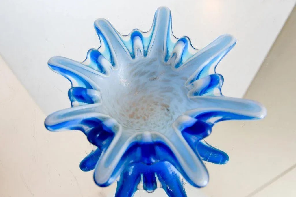 1960s Italian Blue and White Sommerso Art Glass Bowl - 3