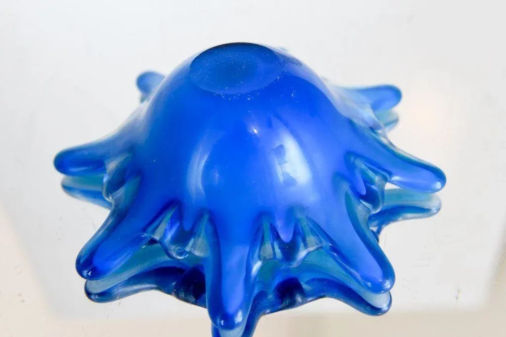 1960s Italian Blue and White Sommerso Art Glass Bowl - 4