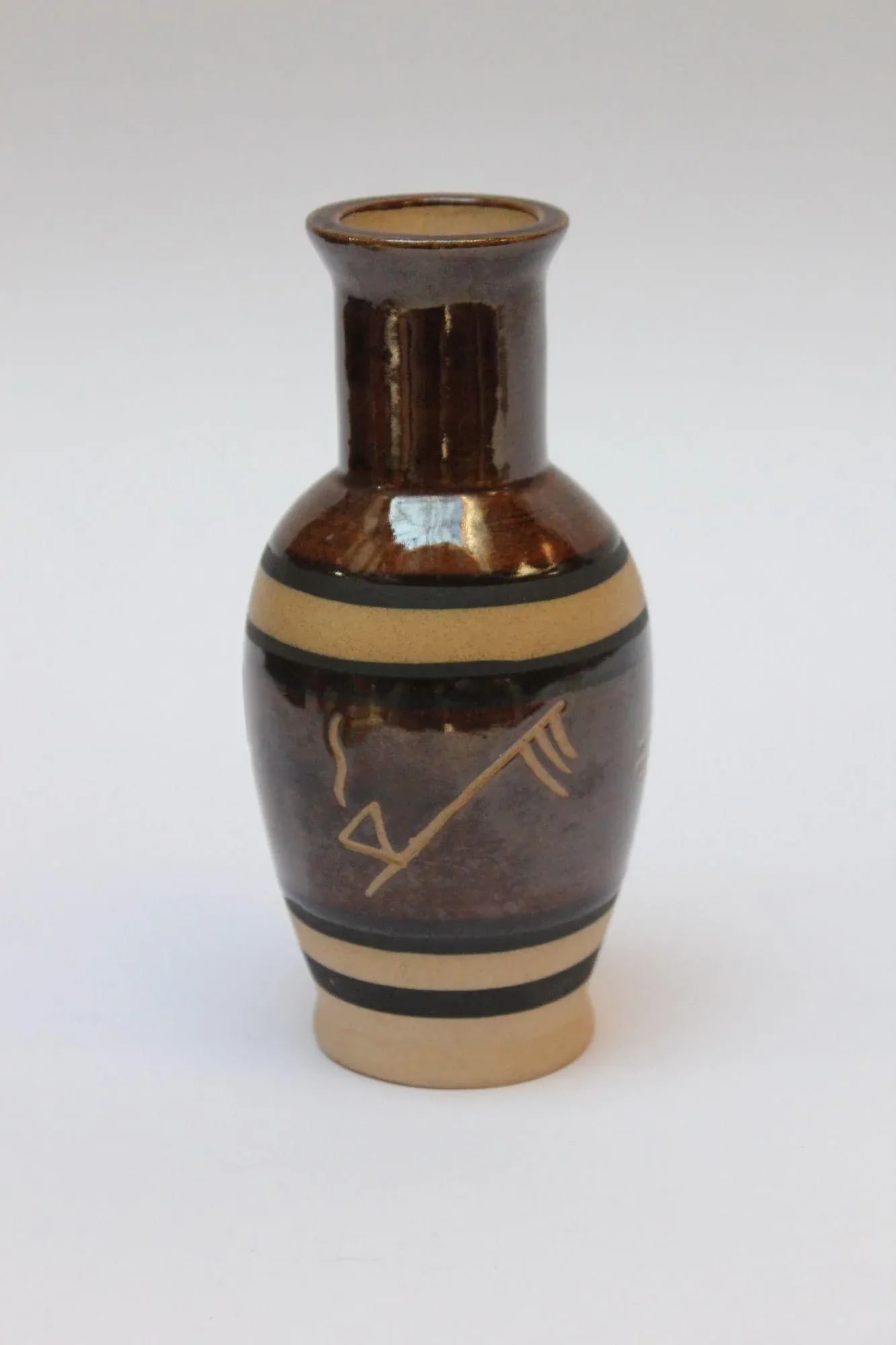 Vintage Incised Southwestern Stoneware Vase in the Style of Native American Arts and Crafts - 2