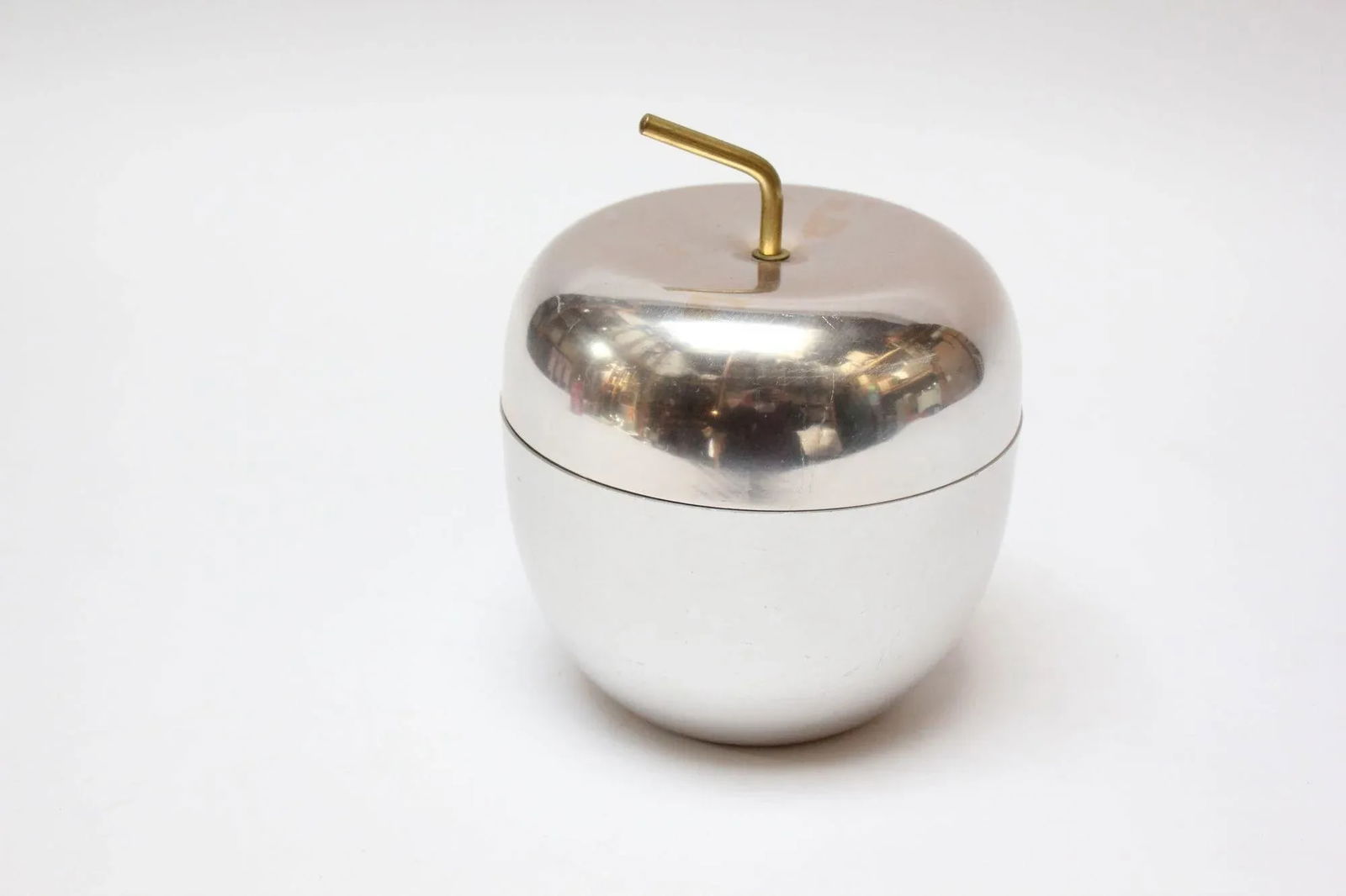 Mid-Century Italian Aluminum "Mela" Ice Bucket by Ettore Sottsass for Rinnovel - 13