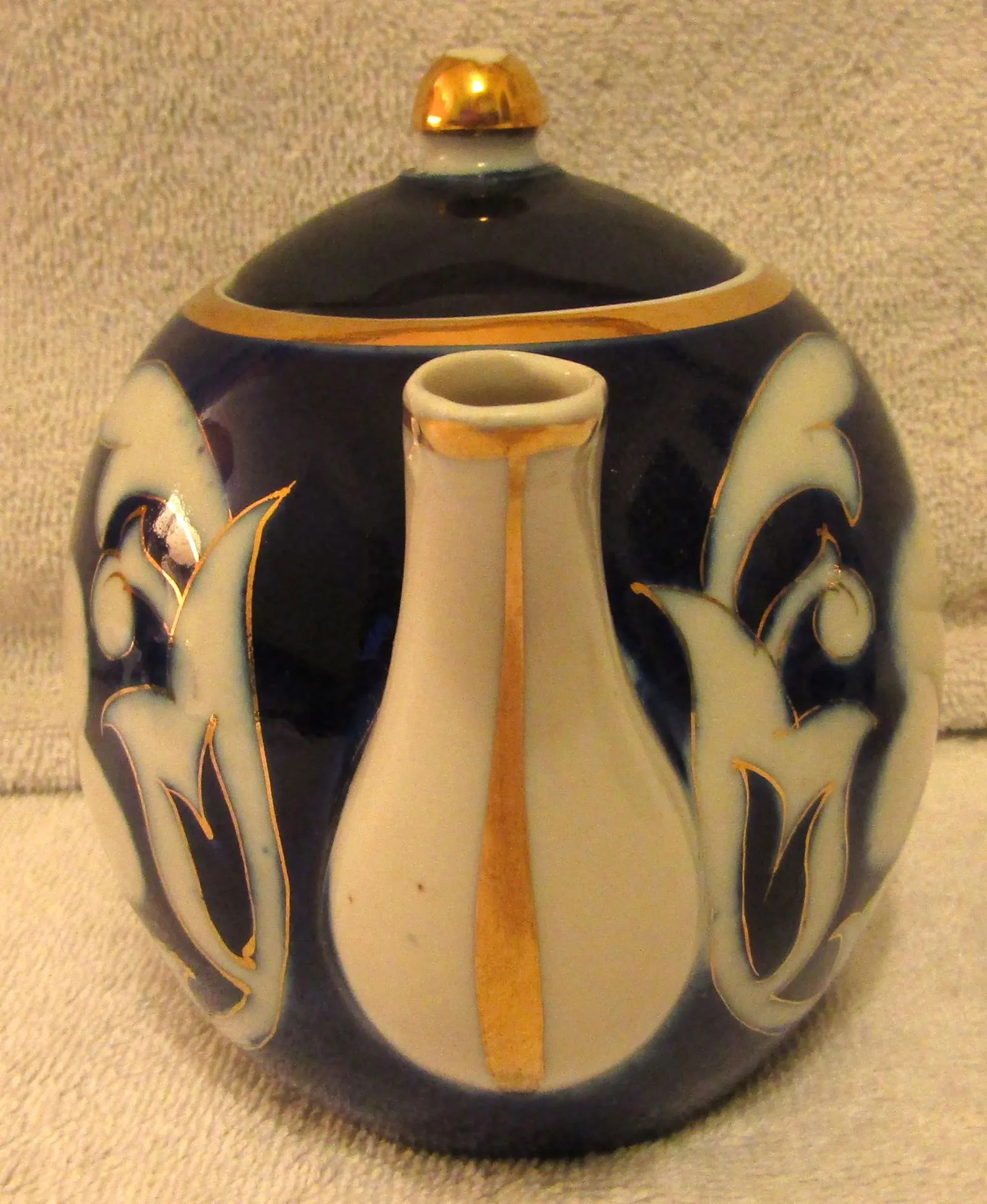 1940s Pahkta Porcelain Asian Cloud Floral 7 Piece Tea Set With Cups and Pitcher - 6