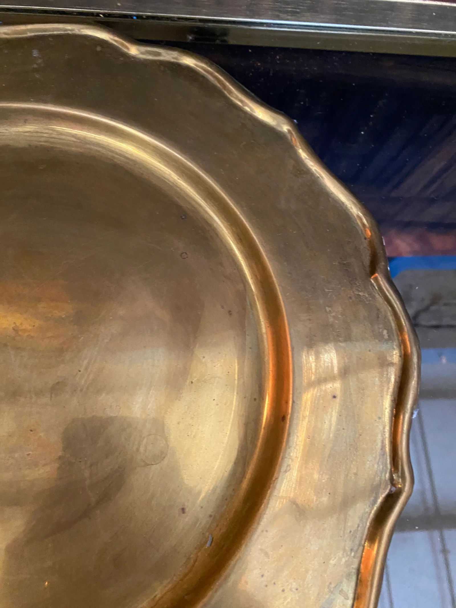 1970s Minimalist Brass Plate - 4