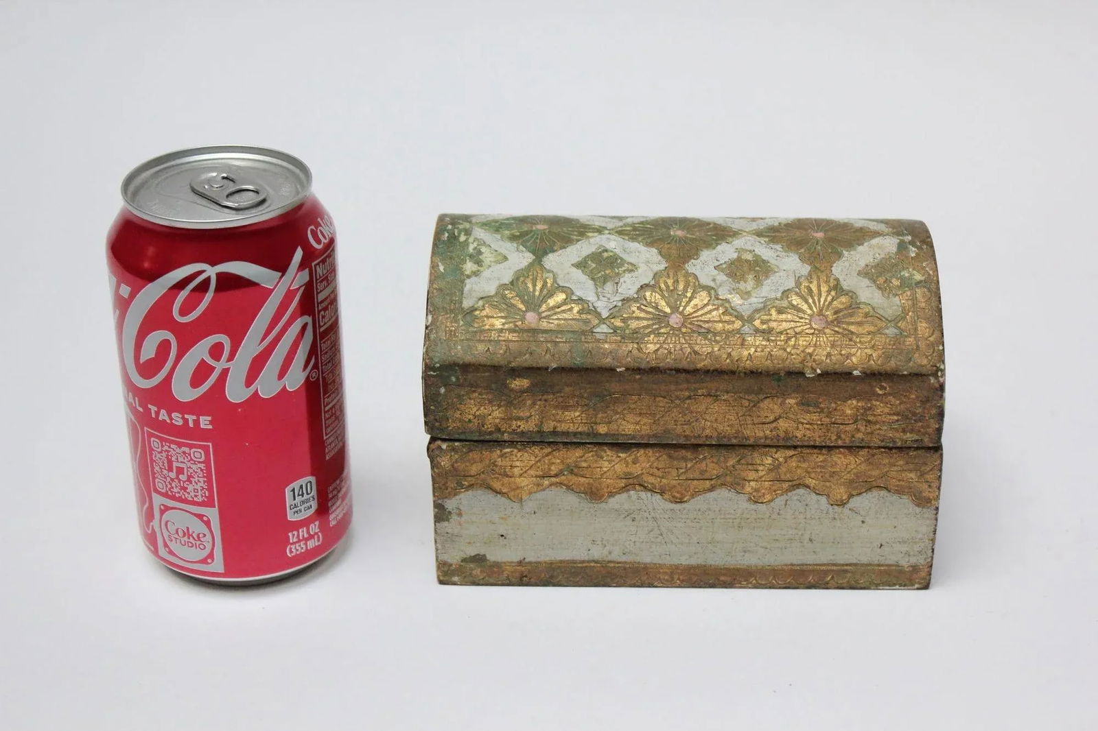 Vintage Italian Florentine Gilt-Wood Domed Box - 9