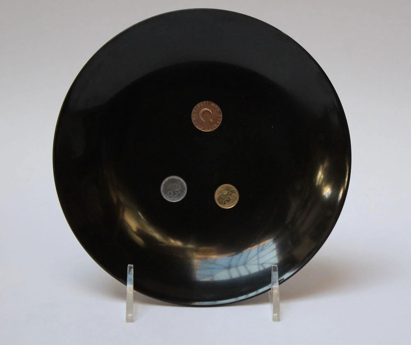 Mid-Century Black Resin Inlaid "Coin" Bowl by Couroc - 2