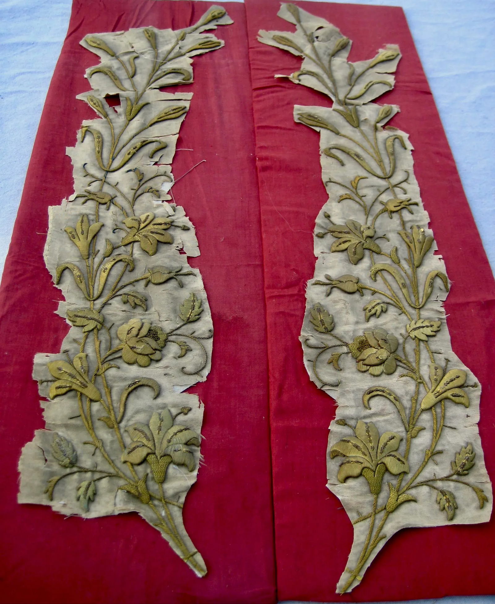 Early 19th Century Gold Embroidery Banner Fragment Flowers Branch (B) - 10