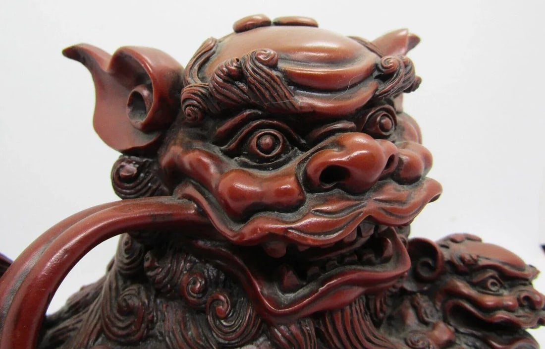 Vintage 1960s Large Brown-Crimson Resin Foo Dog Palace Lion With Young - 7