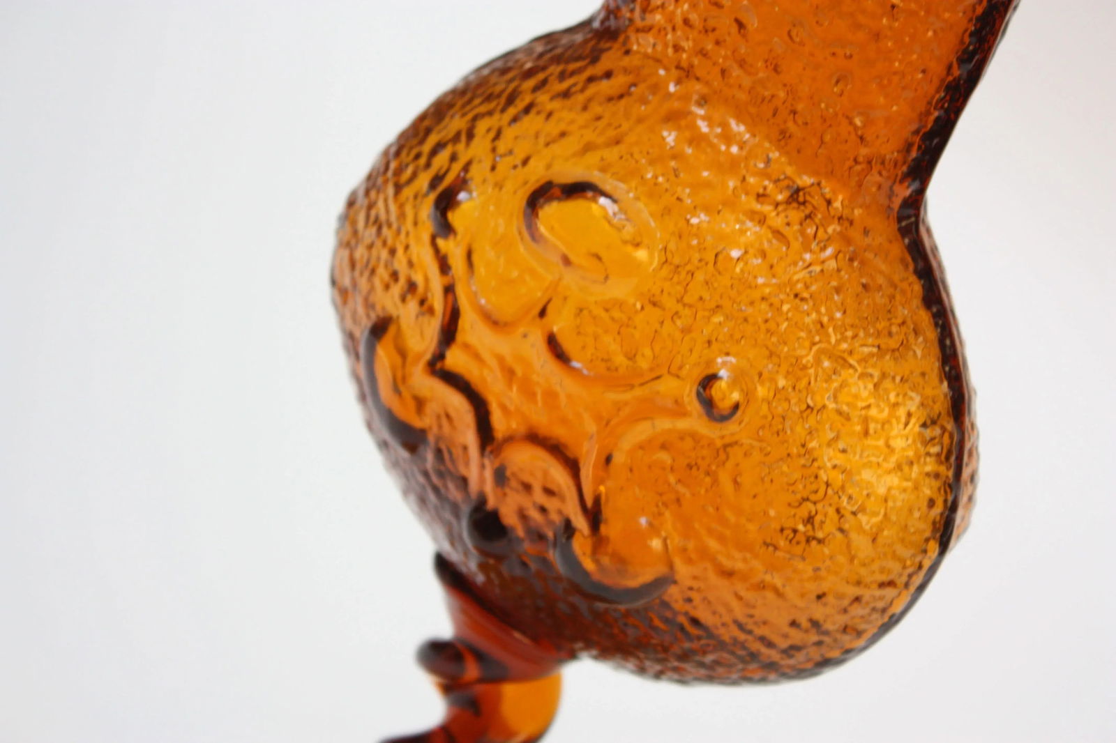 Stelvia Amber Blown-Glass 'Antiqua' Vase designed by Wayne Husted - 3